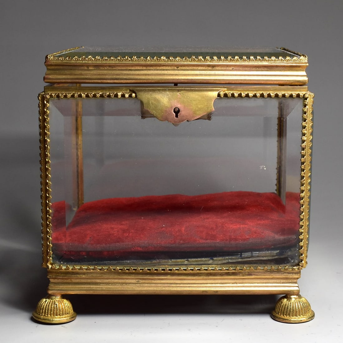 Antique French ormolu-mounted glass wedding casket circa 1860: An antique French ormolu-mounted glass wedding casket circa 1860. Approximate measurements: 6 1/2"H x7"W x 7"D or 16.5cm H x 18cm x 18cm
