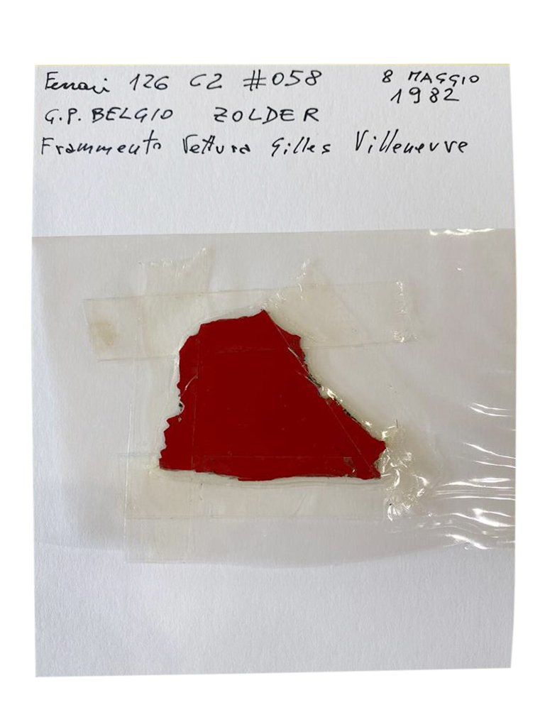 Frammento carrozzeria - Ferrari 126 C2 058 - Gilles Villeneuve, incidente 8 maggio 1982 (1 of 1)