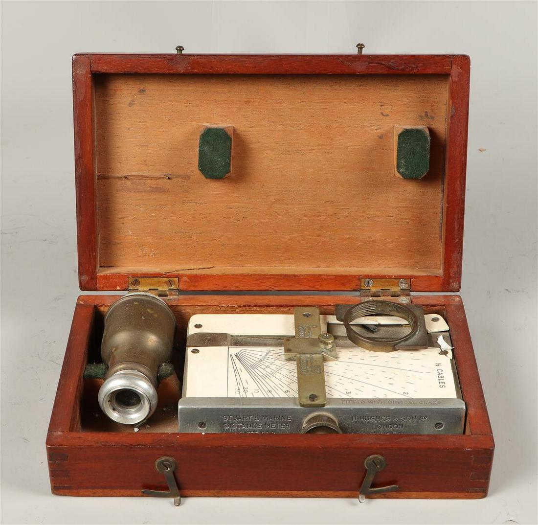 A Stuarts Marine rangefinder. England, 20th century. Diam.:: A Stuarts Marine rangefinder. England, 20th century.Diam.: 19,5 cm.