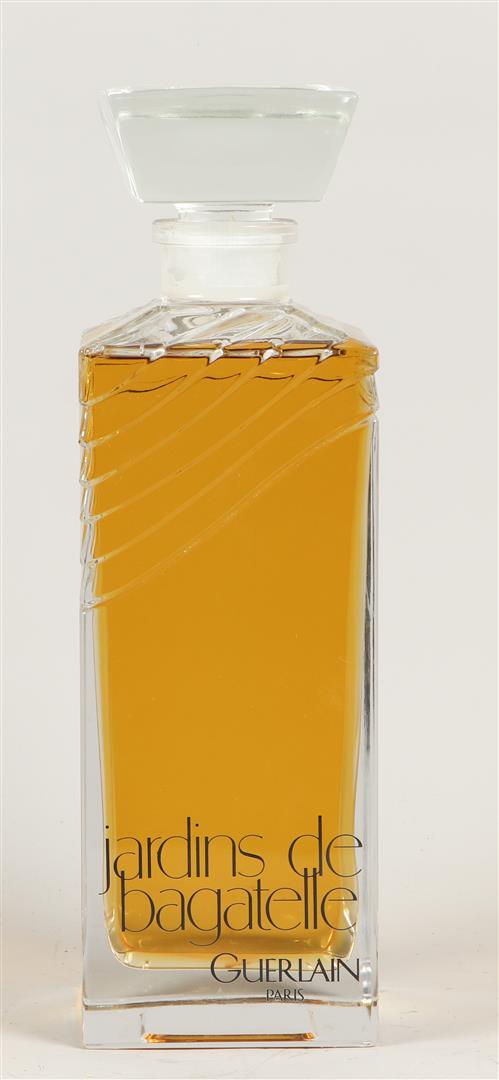 A very large display model perfume bottle Jardins de bagate (1 of 1)