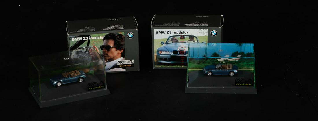 2x 1:18 - BMW - Z3 Cabrio "James Bond 007" 1996.: 2x 1:18 - BMW - Z3 Cabrio "James Bond 007" 1996.