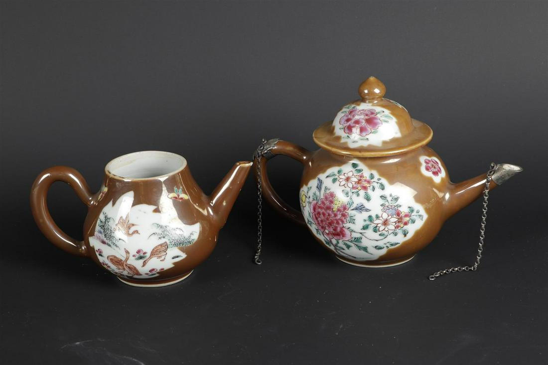 Two porcelain teapots: Famille Rose with chamois leather background, floral decor, one with goose (1 of 7)