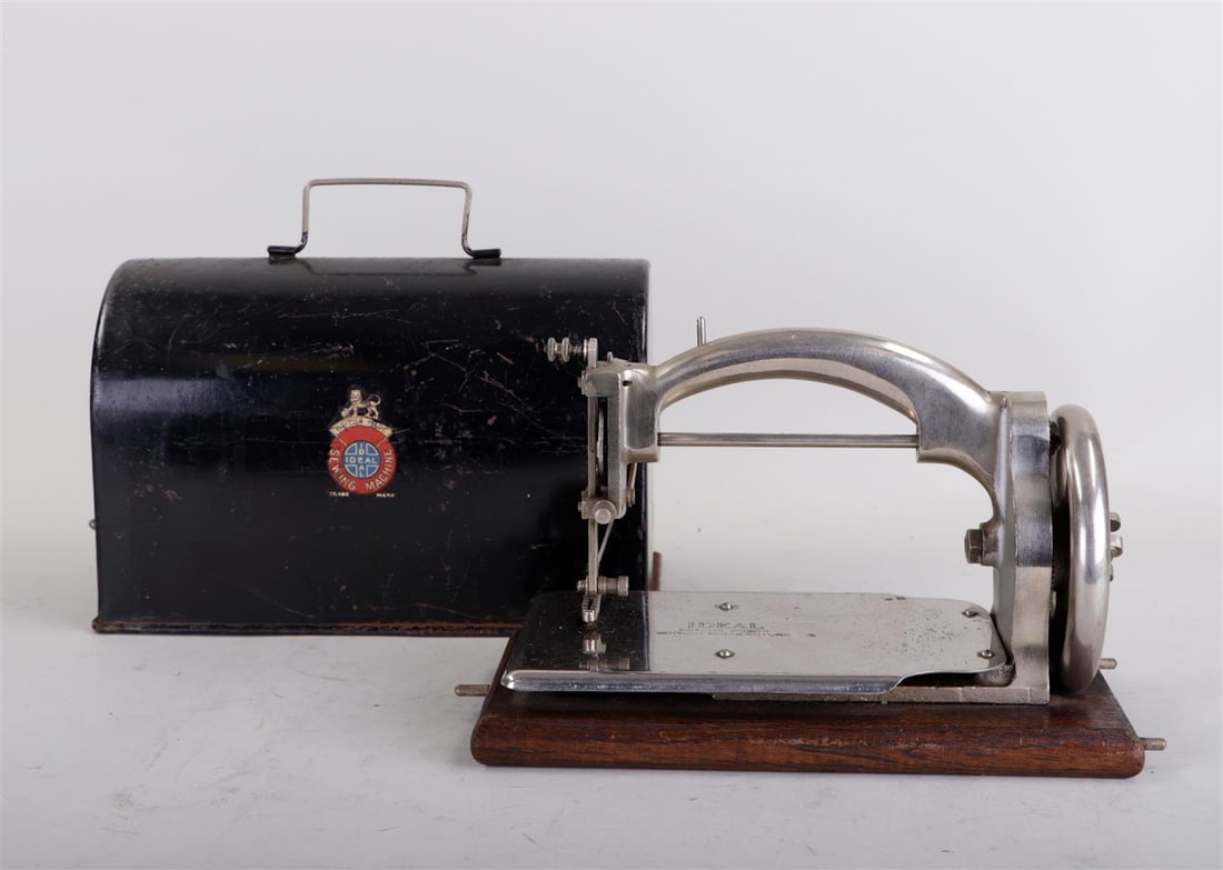 A travel sewing machine manufactured by the Ideal Sewing Machine Company 1919-1925. London, United (1 of 4)