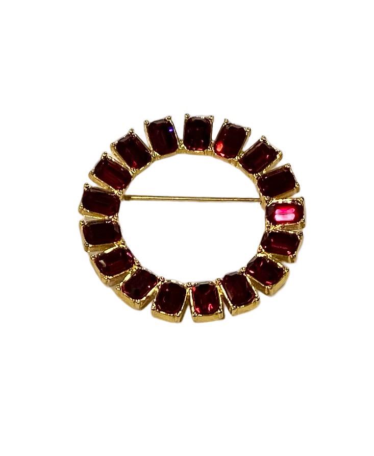 Vintage Signed Monet Gold Tone and Red Rhinestone Brooch: Vintage Signed Monet Gold Tone and Red Rhinestone Brooch