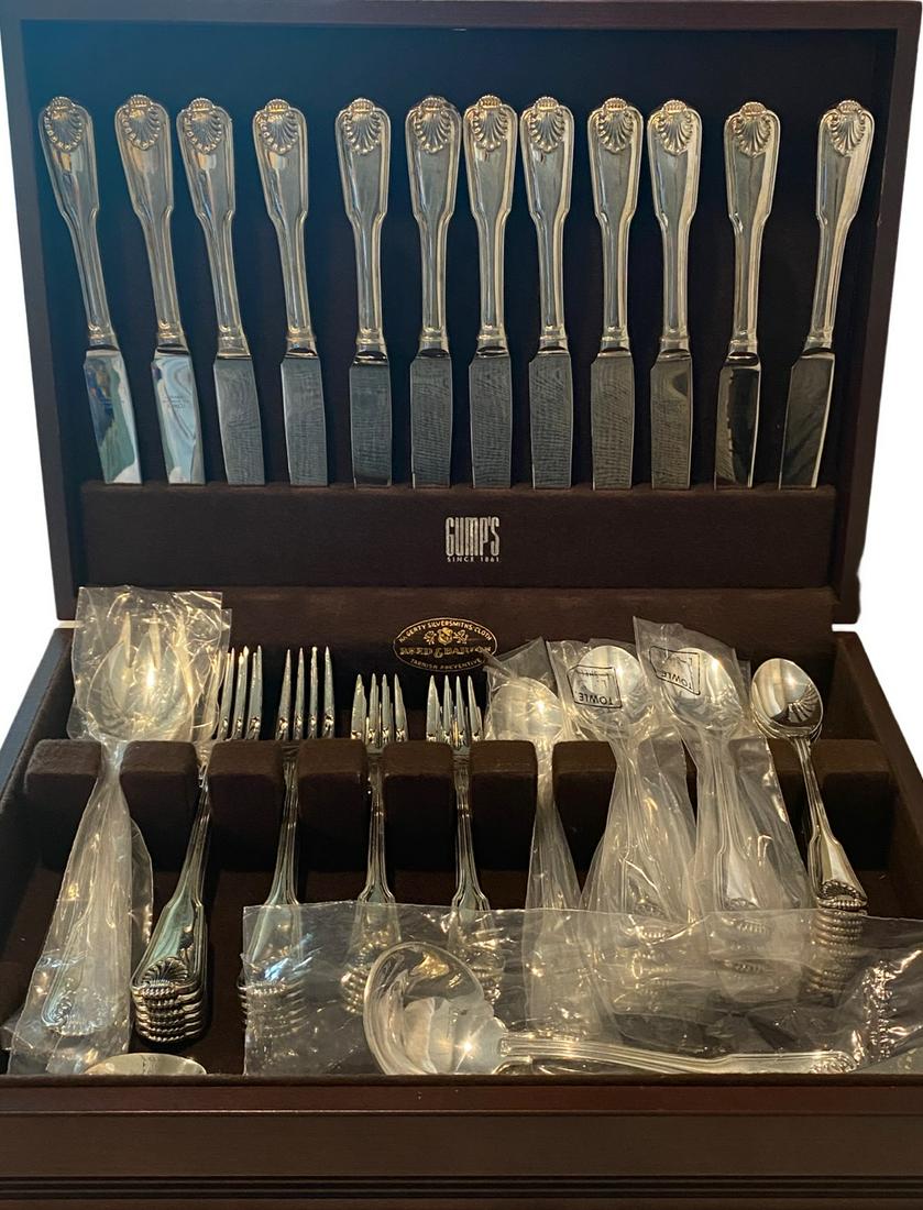 Vintage 68 Piece Set of Towle Silver Plate Flatware in London Shell Pattern (1 of 10)