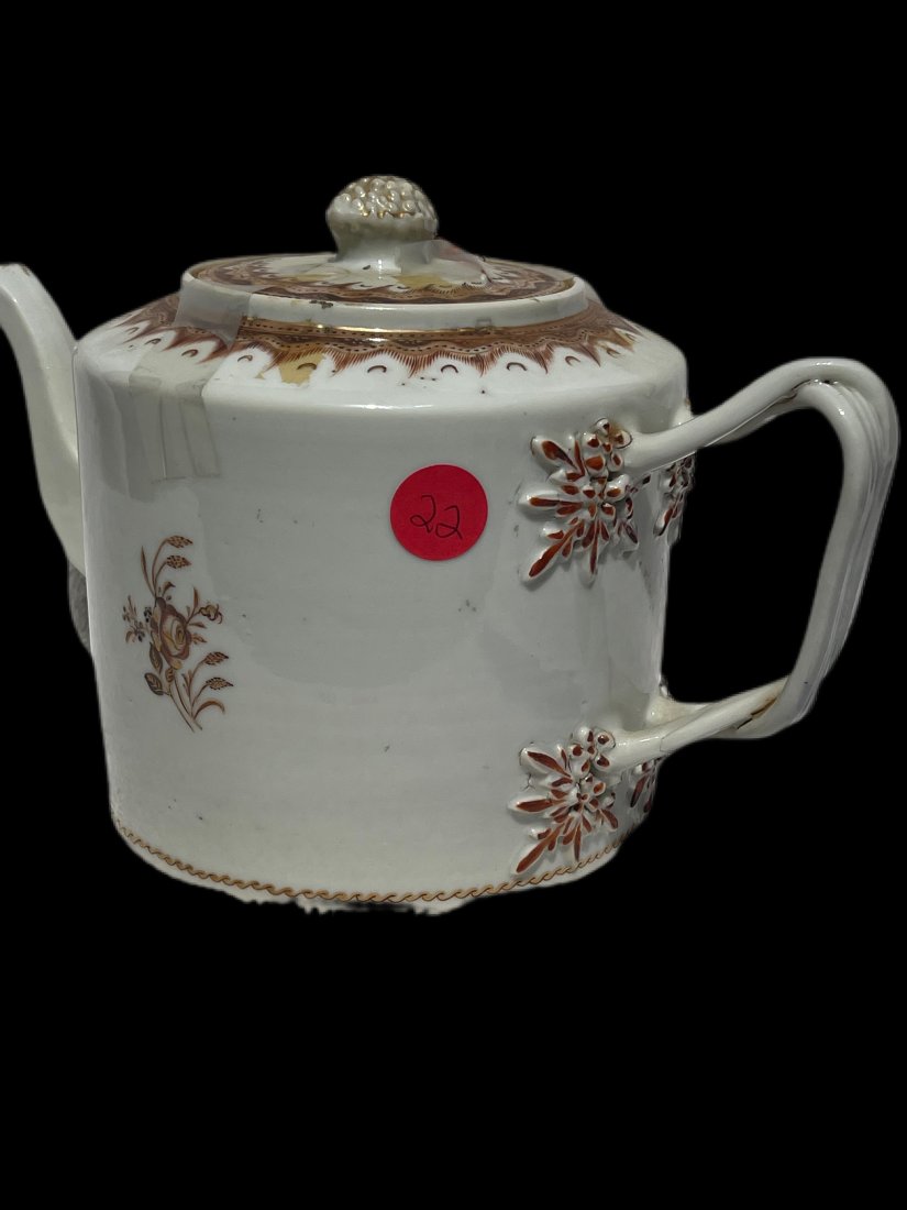 Chinese Export teapot (1 of 8)