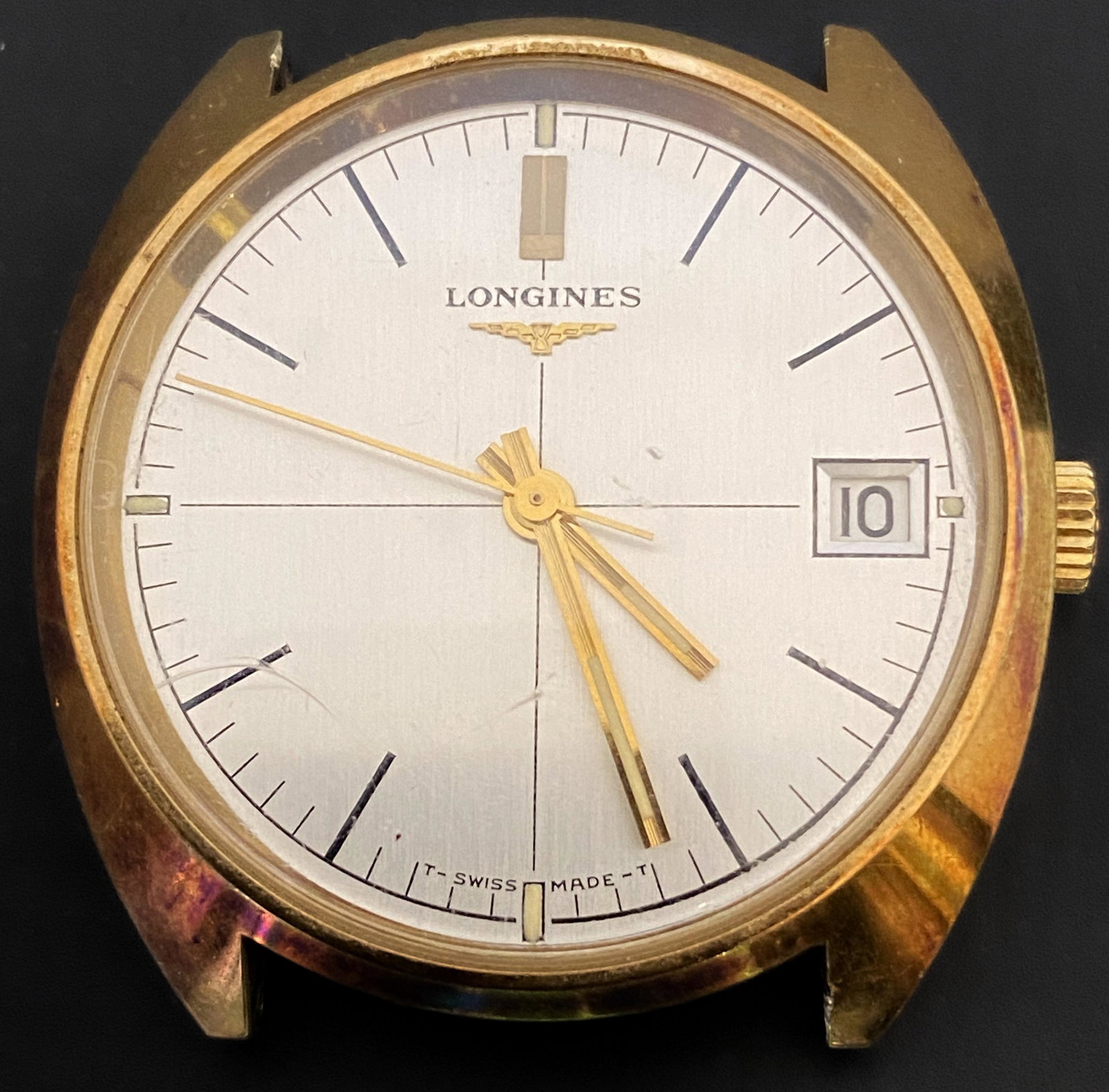 VINTAGE LONGINES GOLD FILLED WIND-UP MEN'S WATCH: VINTAGE LONGINES GOLD FILLED WIND-UP MEN'S WATCH The watch is pre-owned and runs. Diameter: 34mm (without the crown) *We can't garantee that the watch keeps accurate time, it wasn't tested long enough