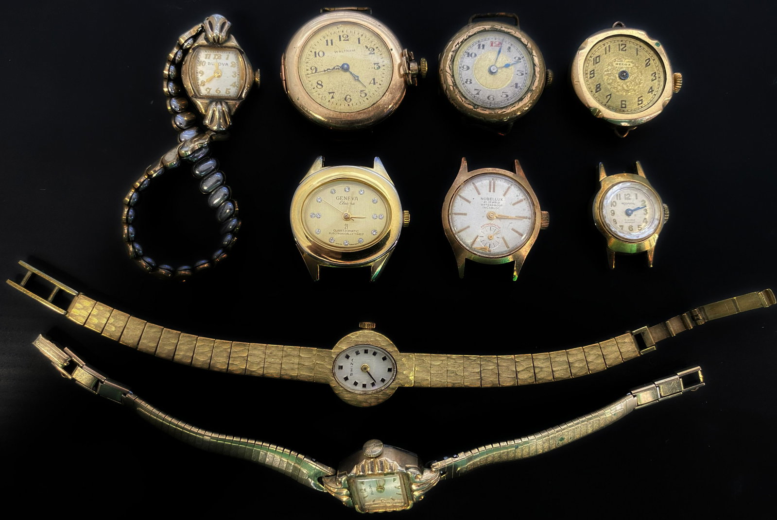 VINTAGE WIND-UP WOMEN WATCHES LOT OF 9: VINTAGE WIND-UP WOMEN WATCHES LOT OF 9 The watches are pre-owned and don't run. SHIPPING FEE CANADA 15,00$ USA 20.00$ We add 5$ by additional item