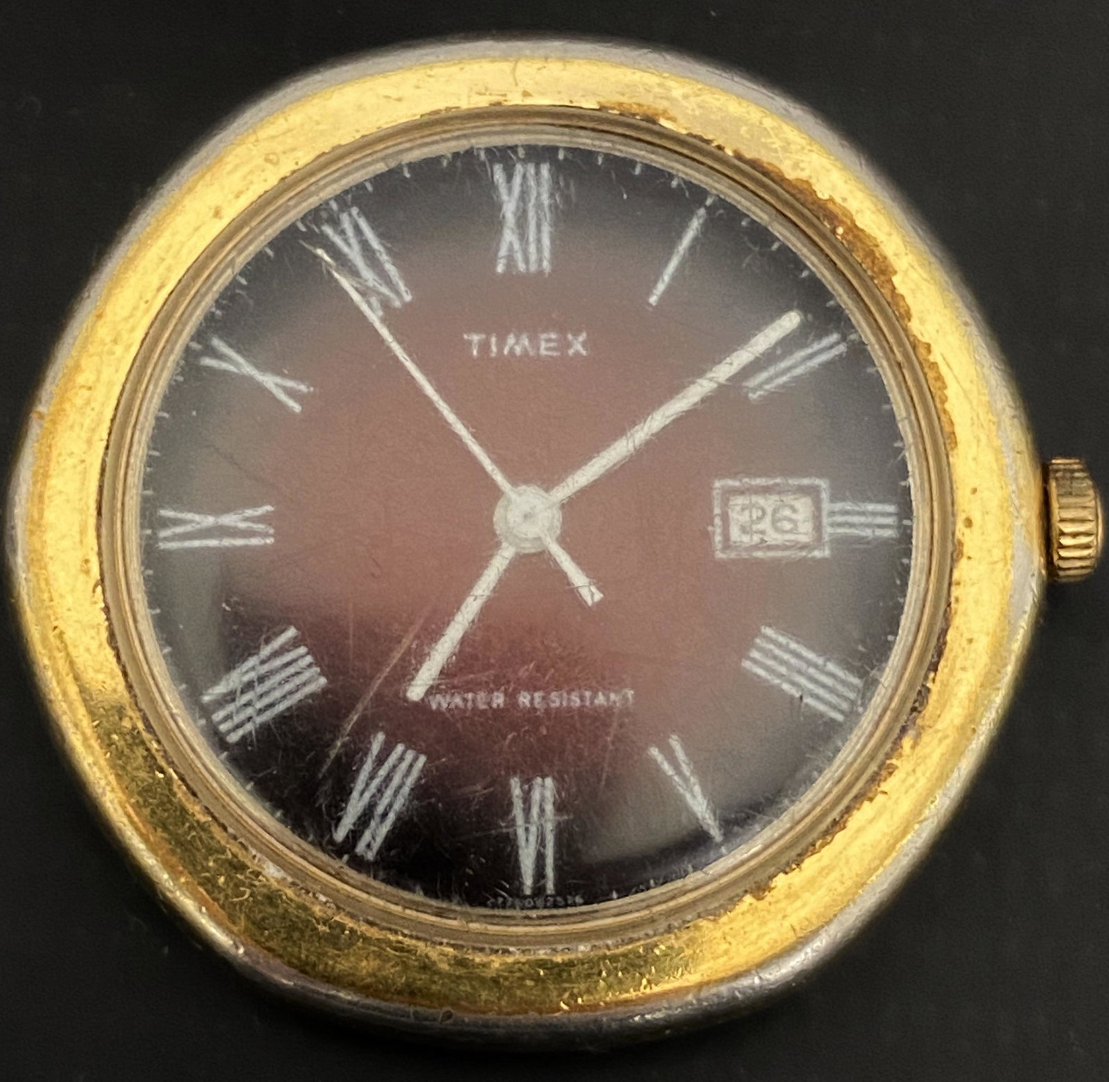 VINTAGE TIMEX GOLD FILLED WIND-UP MEN'S WATCH: VINTAGE TIMEX GOLD FILLED WIND-UP MEN'S WATCH The watch is pre-owned and runs. Diameter: 38mm (without the crown) *We can't garantee that the watch keeps accurate time, it wasn't tested long enough* S