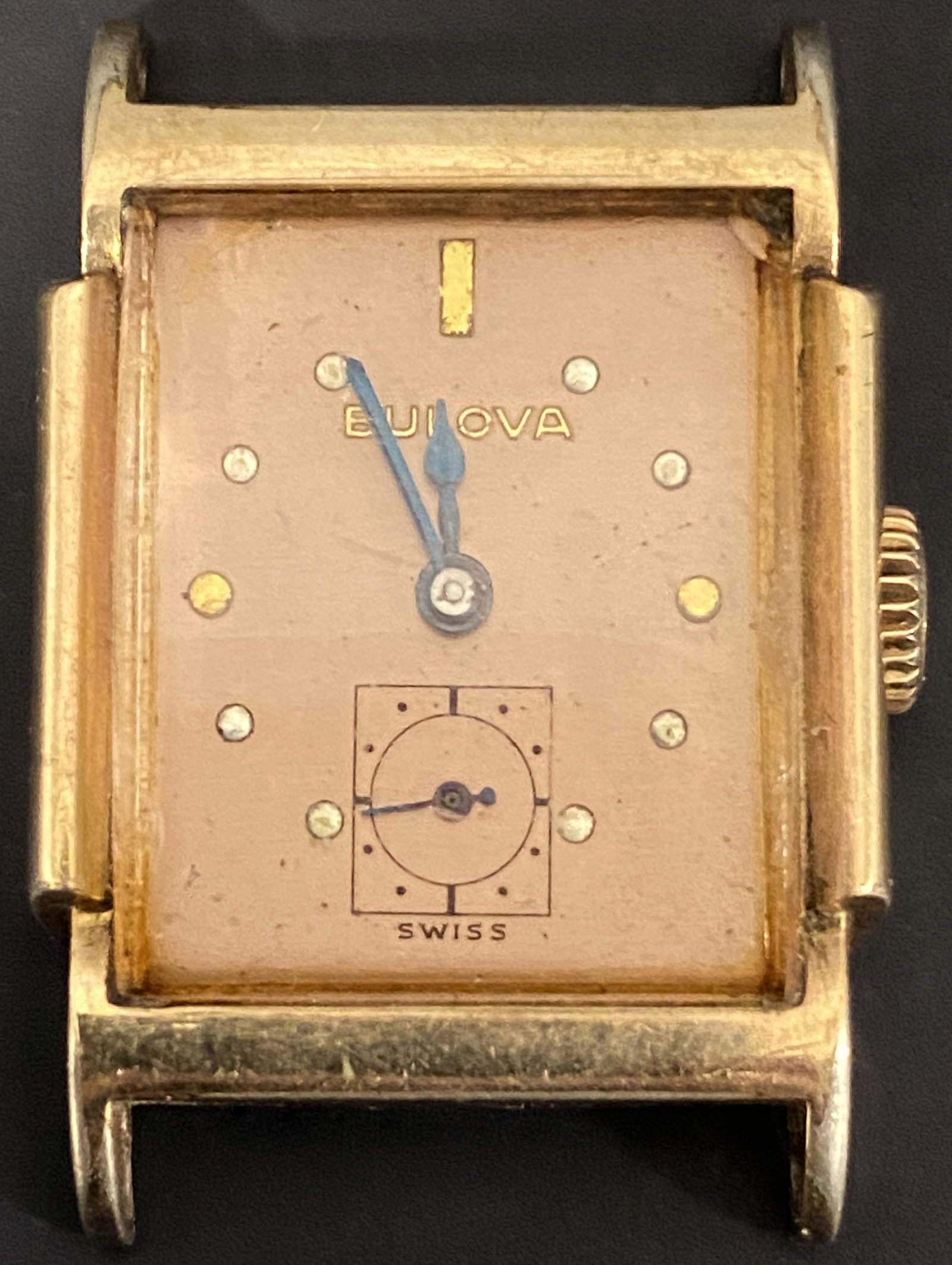 VINTAGE BULOVA GOLD FILLED WIND-UP MEN'S WATCH: VINTAGE BULOVA GOLD FILLED WIND-UP MEN'S WATCH The watch is pre-owned and runs. Diameter: 24mm (without the crown) *We can't garantee that the watch keeps accurate time, it wasn't tested long enough* 