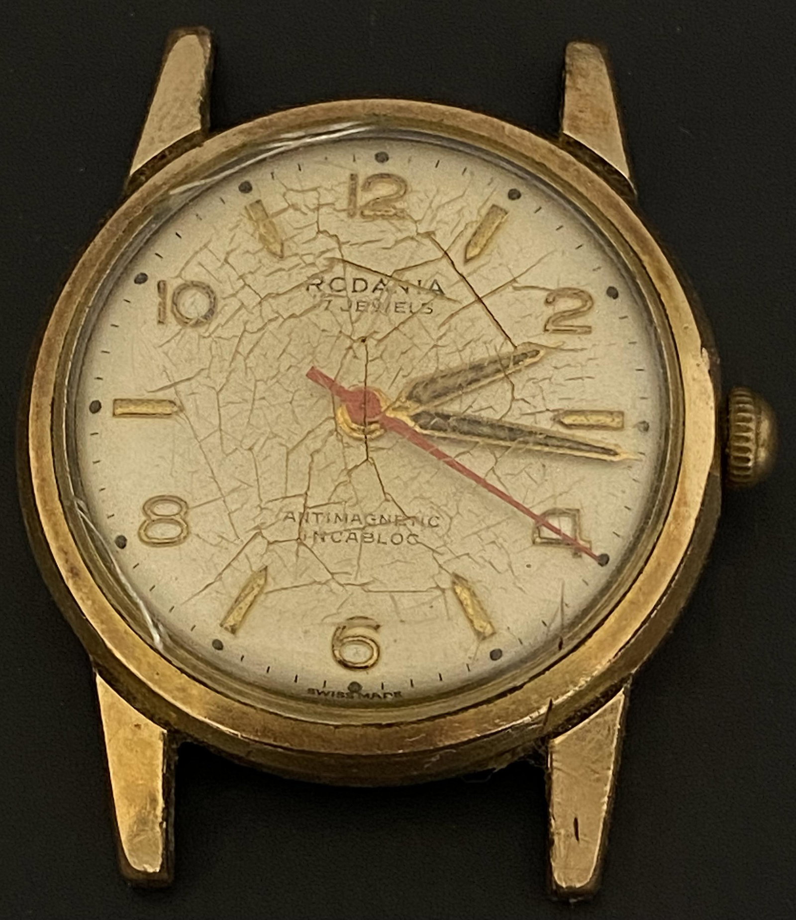 VINTAGE RODANIA 17 JEWELS GOLD FILLED WIND-UP MEN'S WATCH: VINTAGE RODANIA 17 JEWELS GOLD FILLED WIND-UP MEN'S WATCH The watch is pre-owned and runs. Diameter: 31mm (without the crown) *We can't garantee that the watch keeps accurate time, it wasn't tested lo