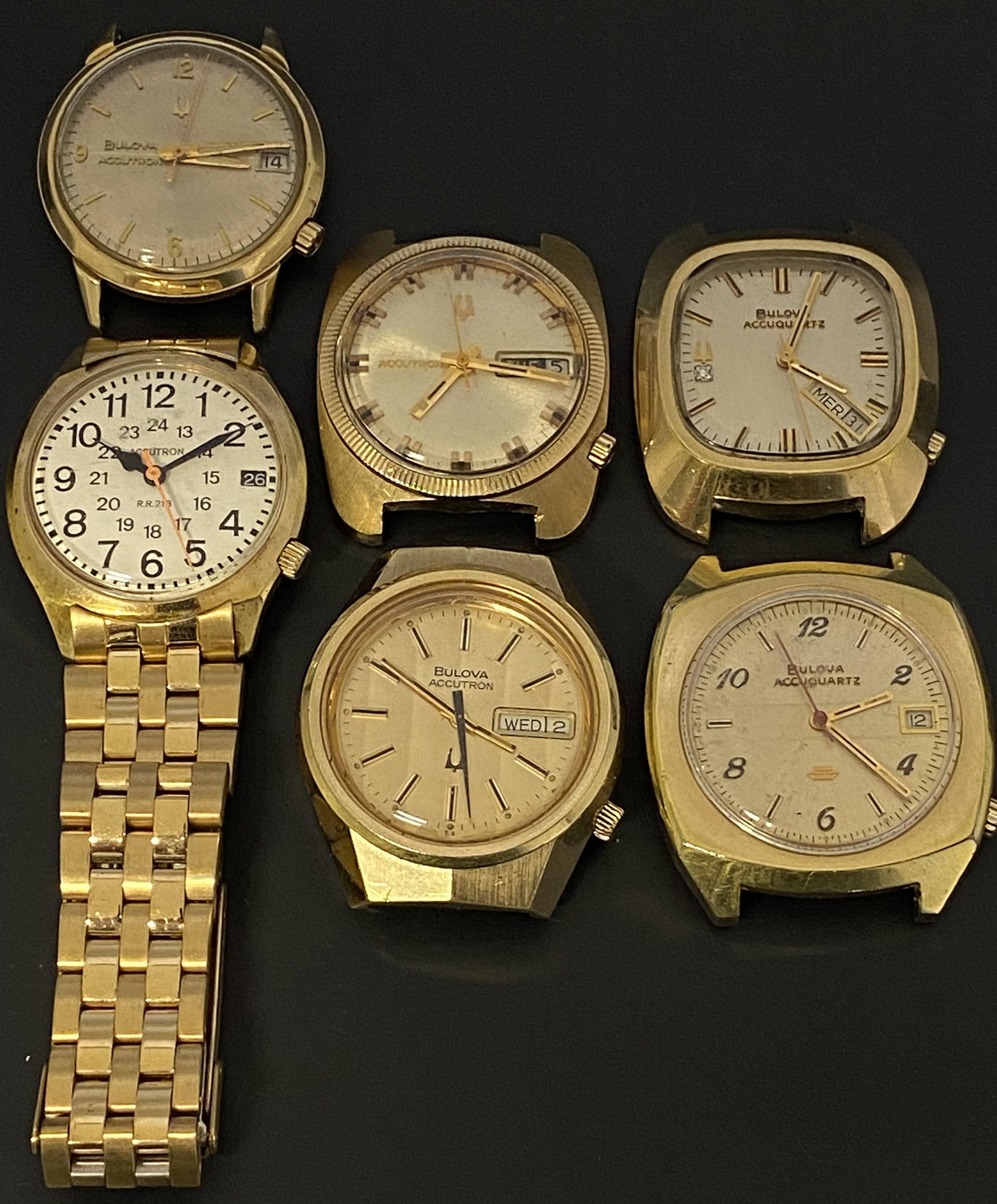 VINTAGE BULOVA ACCUTRON GOLD FILLED WATCHES LOT OF 6: LOT OF 6 VINTAGE BULOVA ACCUTRON GOLD FILLED WATCHES The watches are pre-owned and don't run. SHIPPING FEE CANADA 15,00$ USA 20.00$ We add 5$ by additional item