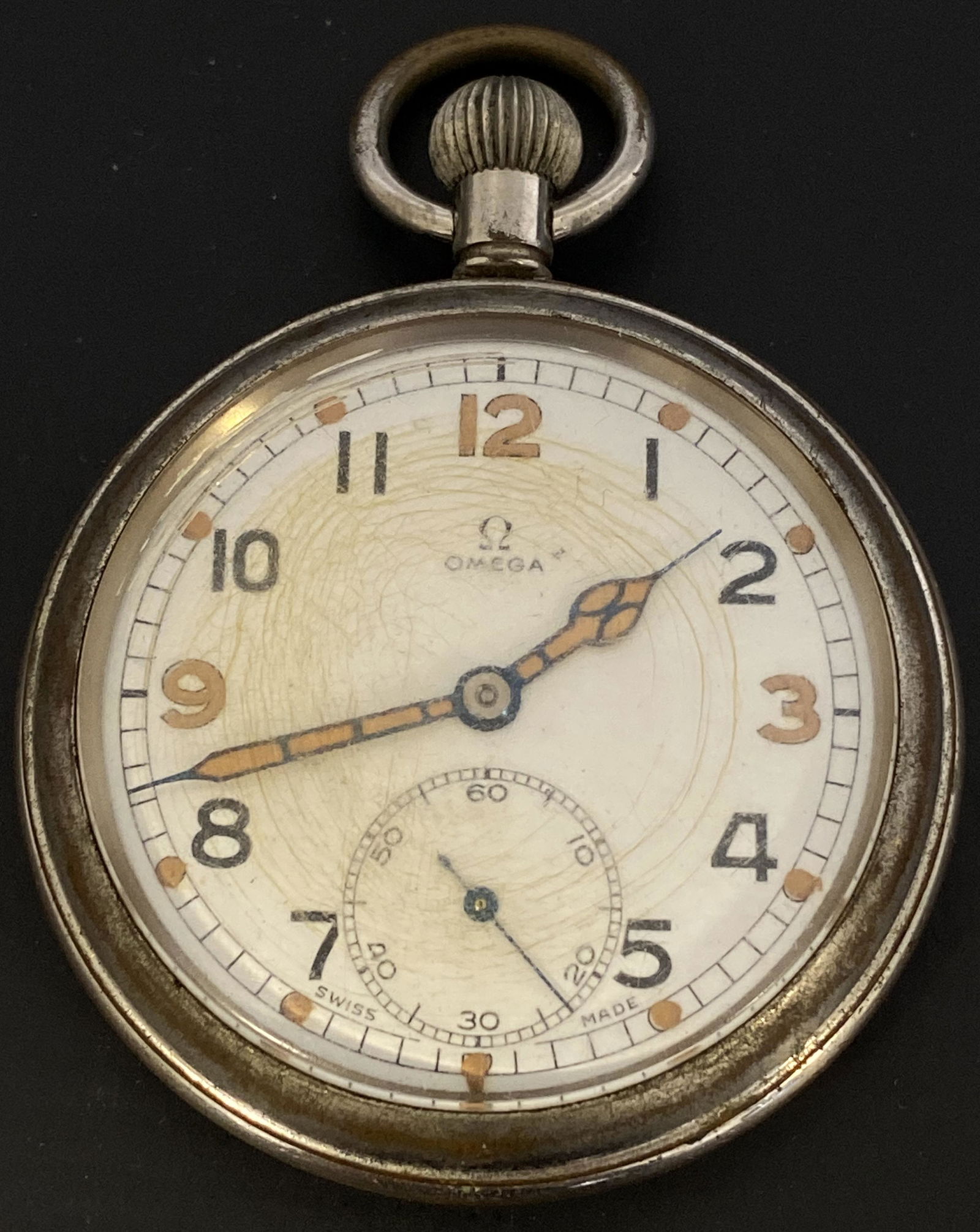 ANTIQUE OMEGA 15 JEWELS POCKET WATCH: ANTIQUE OMEGA 15 JEWELS POCKET WATCH The watch is pre-owned and doesn't run. Diameter: 2 in SHIPPING FEE CANADA 15,00$ USA 20.00$ We add 5$ by additional item
