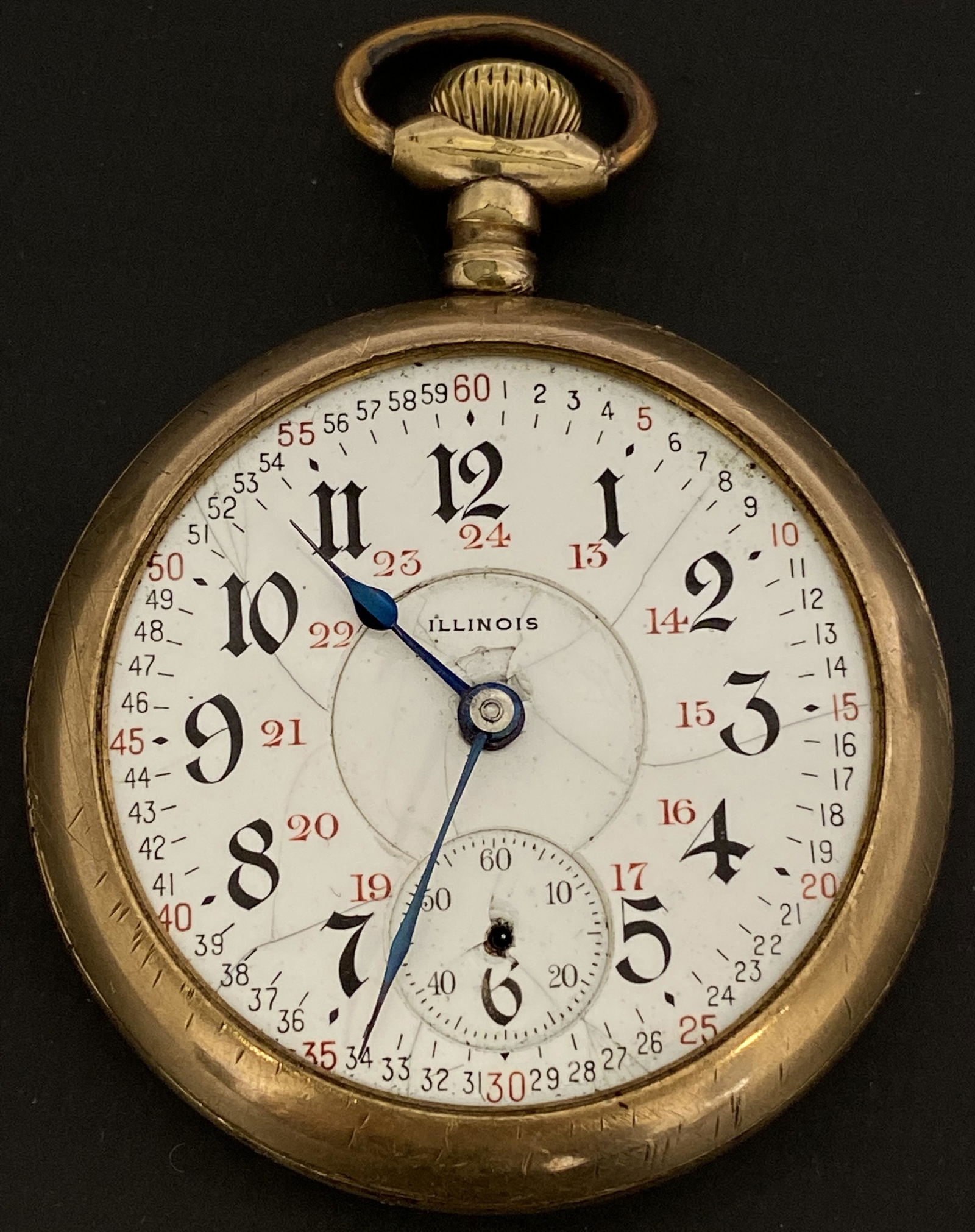 ANTIQUE ILLINOIS 17 JEWELS GOLD FILLED POCKET WATCH: ANTIQUE ILLINOIS 17 JEWELS GOLD FILLED POCKET WATCH The watch is pre-owned and doesn't run. Diameter: 2 in SHIPPING FEE CANADA 15,00$ USA 20.00$ We add 5$ by additional item