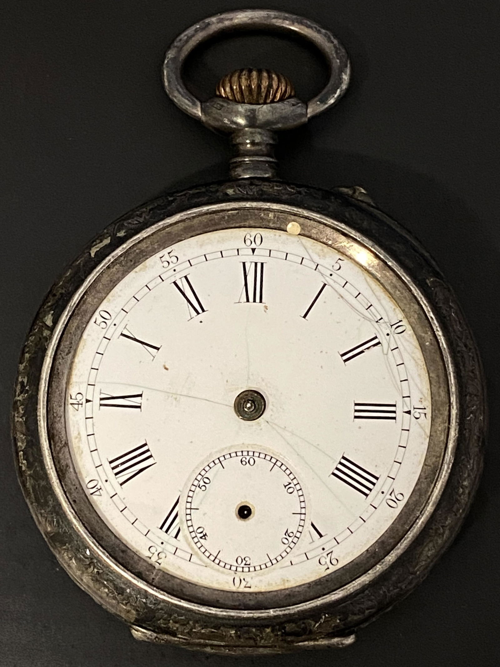ANTIQUE 0.875 SILVER POCKET WATCH: ANTIQUE 0.875 SILVER POCKET WATCH The watch is pre-owned and doesn't run. Diameter: 1 5/8 in SHIPPING FEE CANADA 15,00$ USA 20.00$ We add 5$ by additional item