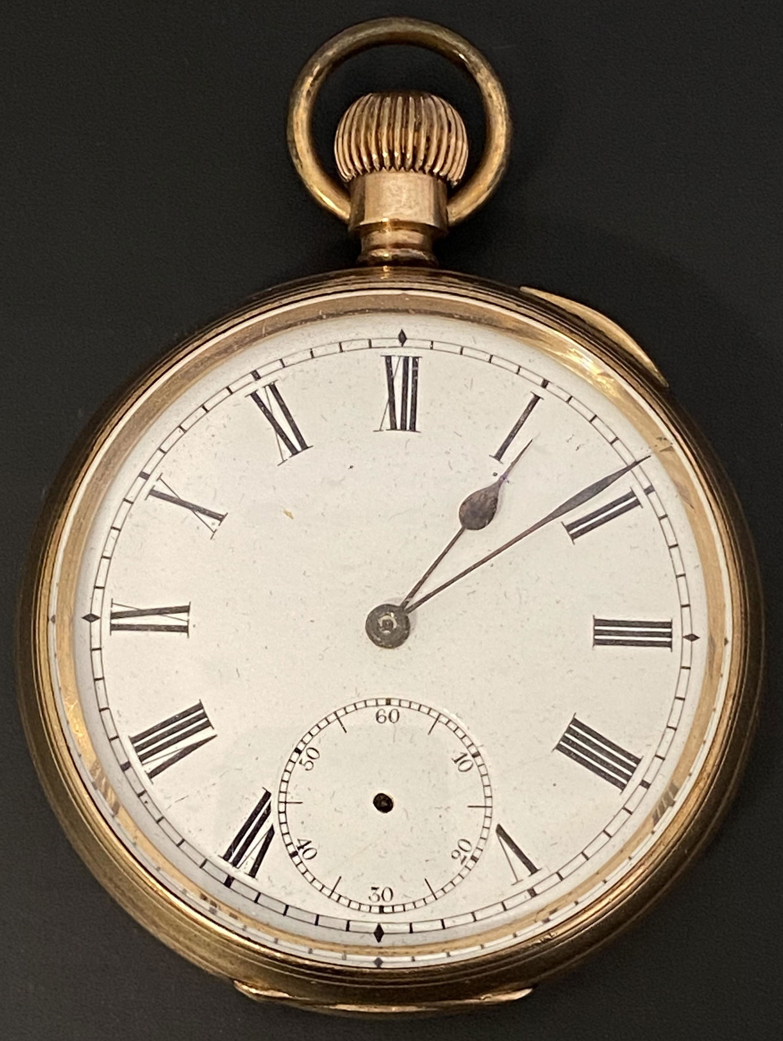 ANTIQUE GOLD FILLED POCKET WATCH: ANTIQUE GOLD FILLED POCKET WATCH The watch is pre-owned and doesn't run.Diameter: 2 in SHIPPING FEE CANADA 15,00$ USA 20.00$ We add 5$ by additional item