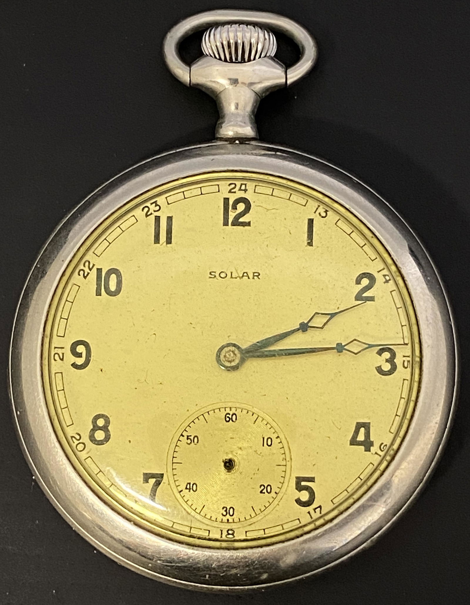 ANTIQUE SOLAR NICKEL SILVER 15 JEWELS POCKET WATCH: ANTIQUE SOLAR NICKEL SILVER 15 JEWELS POCKET WATCH The watch is pre-owned and doesn't run. Diameter: 2 in SHIPPING FEE CANADA 15,00$ USA 20.00$ We add 5$ by additional item