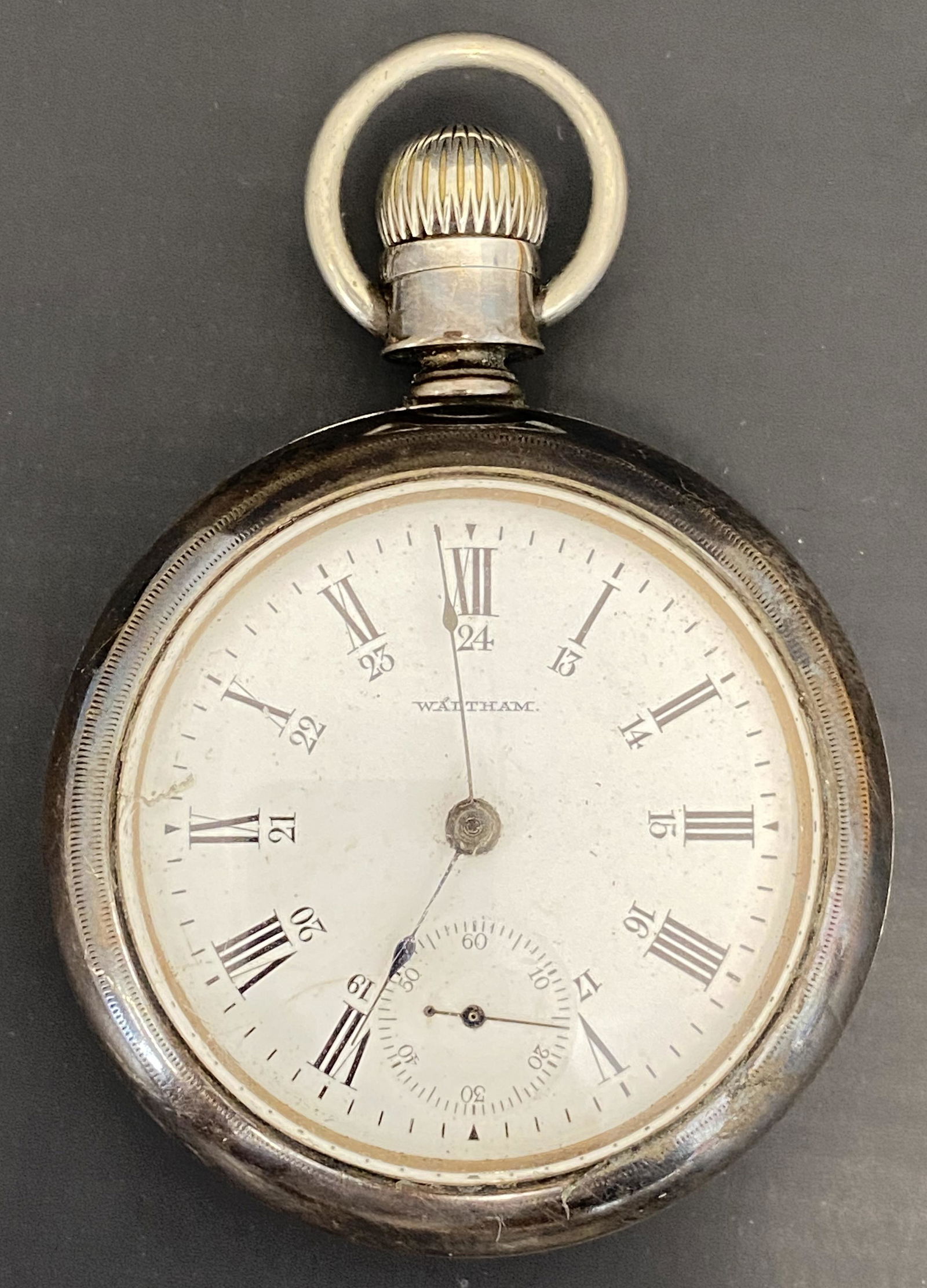 ANTIQUE WALTHAM COIN SILVER POCKET WATCH (0007) on Jun 15, 2022 Les