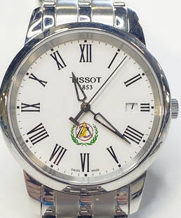 TISSOT 1853 T033410B BATTERY MEN'S WATCH WITH PAPERS: TISSOT 1853 T033410B BATTERY MEN'S WATCH WITH PAPERS The watch is pre-owned and runs. Diameter: 38 mm *We can't garantee that the watch keeps accurate time, it wasn't tested long enough* SHIPPING FEE