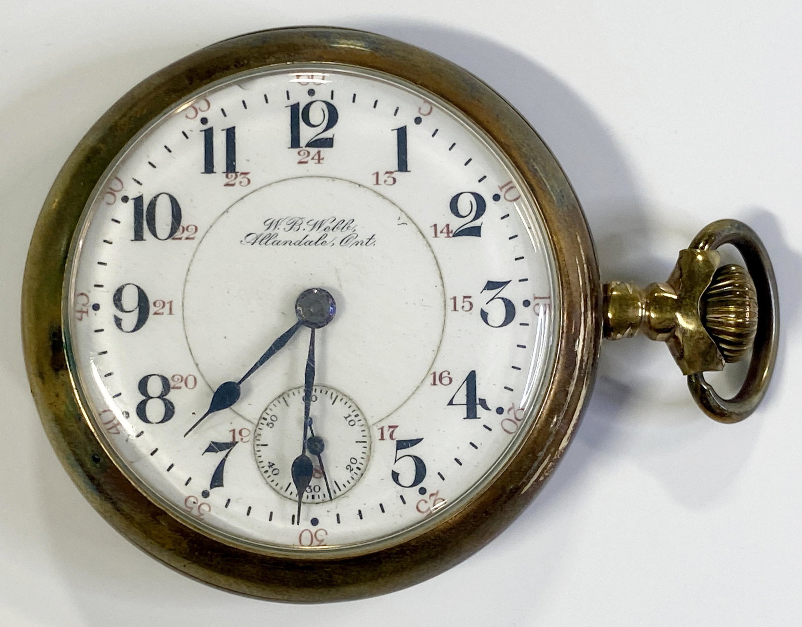 ANTIQUE HAMILTON 17 JEWELS GOLD-FILLED POCKET WATCH: ANTIQUE HAMILTON 17 JEWELS GOLD-FILLED POCKET WATCH The watch is pre-owned and runs. Diameter: 2 in *We can't garantee that the watch keeps accurate time, it wasn't tested long enough* SHIPPING FEE CA