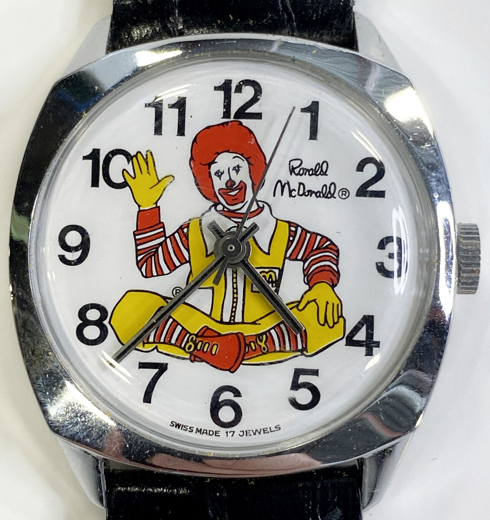VINTAGE RONALD MCDONALD 70'S WIND-UP MEN'S WATCH WITH BOX & PAPER (1 of 9)