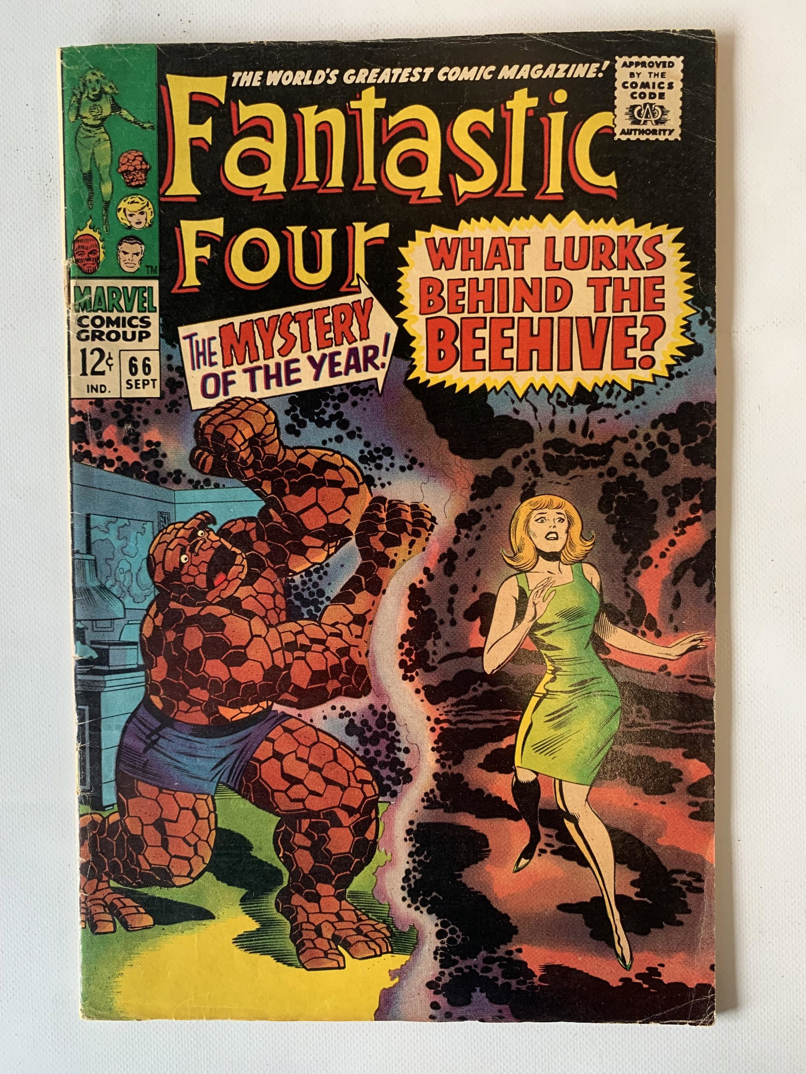 FANTASTIC FOUR NO. 66 MARVEL COMIC 1967 ORIGIN OF WARLOCK: FANTASTIC FOUR NO. 66 MARVEL COMIC 1967 ORIGIN OF WARLOCK The comic books are pre-owned. SHIPPING FEE CANADA 15,00$ USA 20.00$ Combined shipping is available for an extra fee, but only on items won on