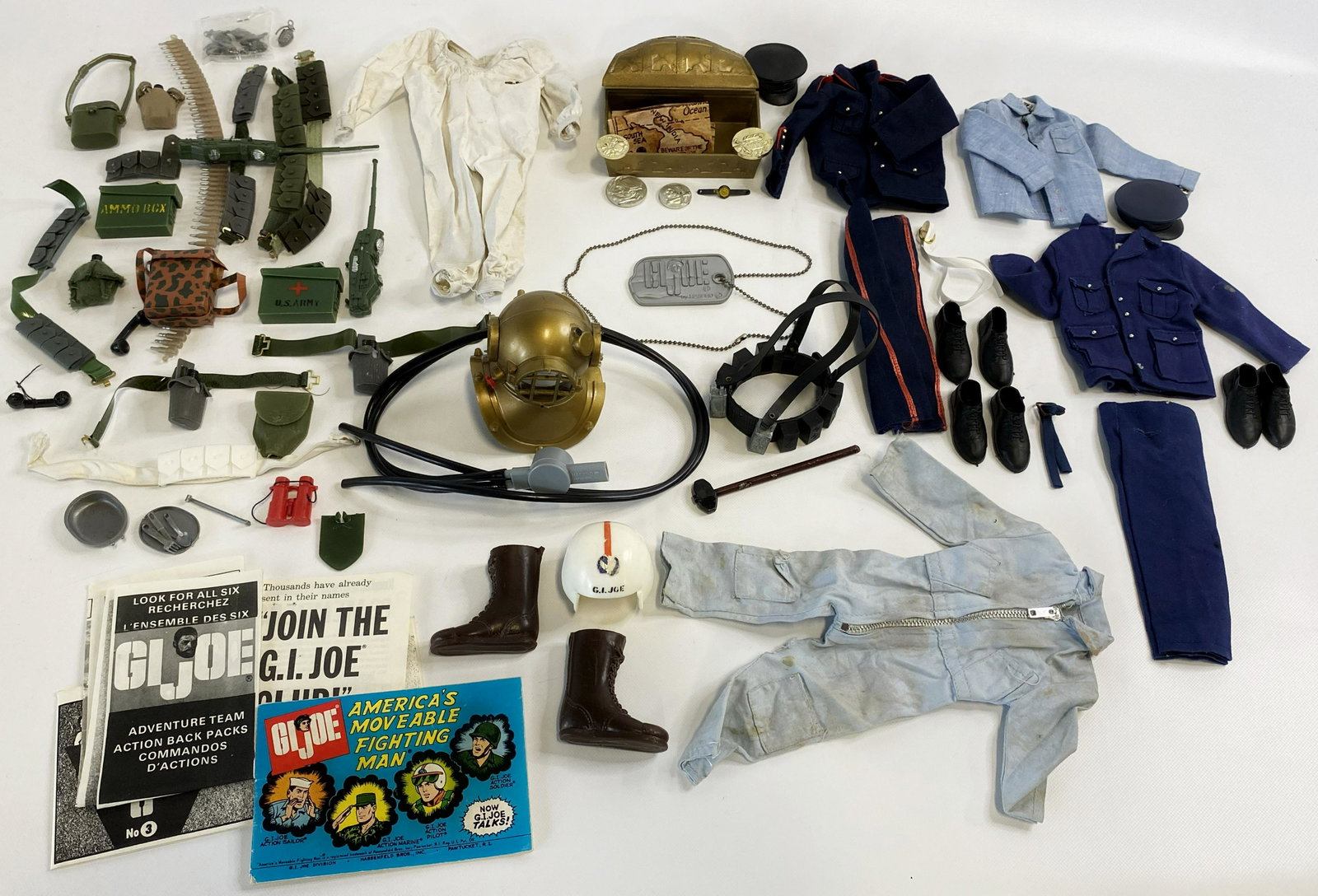 1960'S HASBRO GI JOE ACTION ACCESSORIES LOT: 1960'S HASBRO GI JOE ACTION ACCESSORIES LOT The toys are pre-owned. SHIPPING FEE CANADA 15,00$ USA 20.00$ Combined shipping is available for an extra fee, but only on items won on the same date. *All 