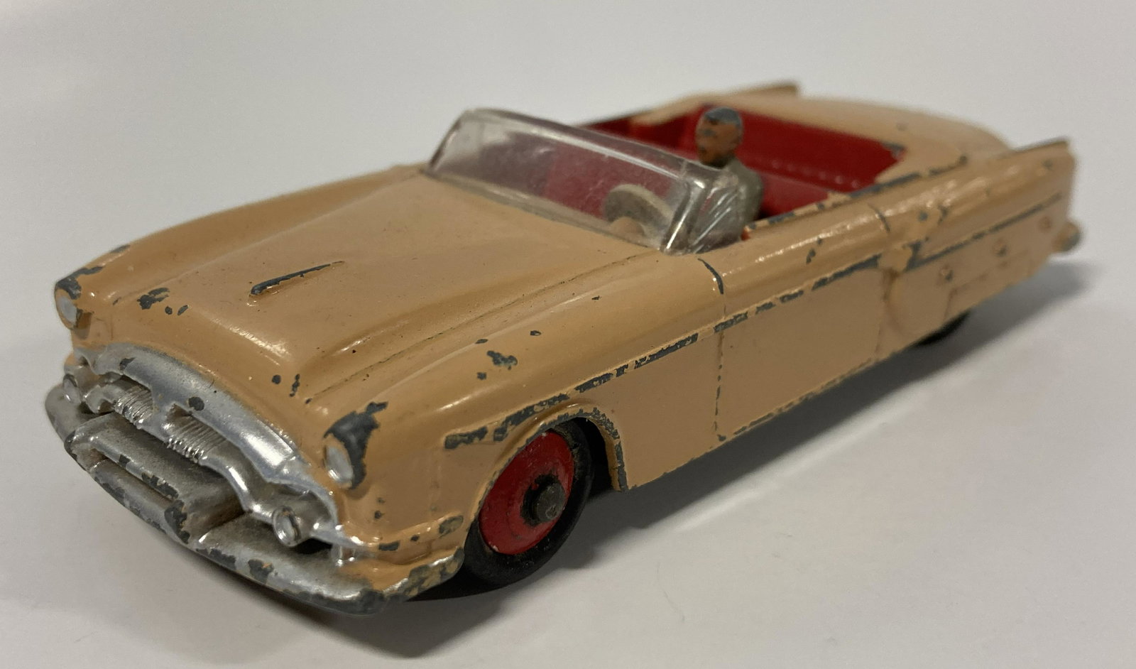 VINTAGE DINKY TOYS PACKARD #132 (1 of 3)