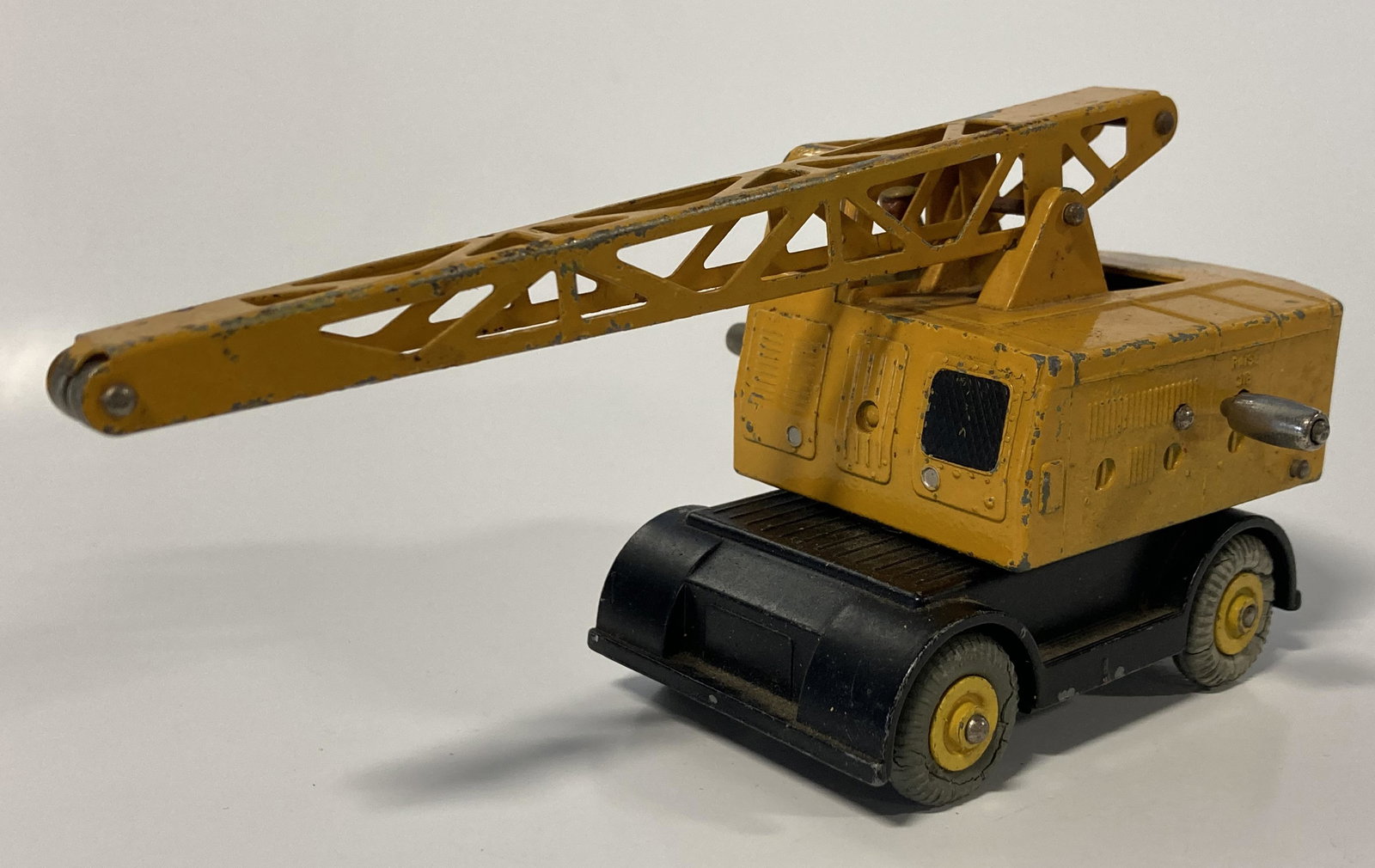 VINTAGE DINKY SUPERTOYS COLES MOBILE CRANE (1 of 4)
