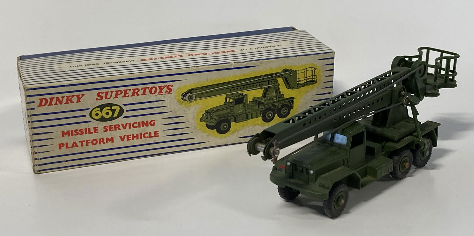 ミニカー DINKY No.977 COMMERCIAL SERVICING DINKY 977 COMMERCIAL SERVICING PLATFORM VEHICLE -RARE IN USA
