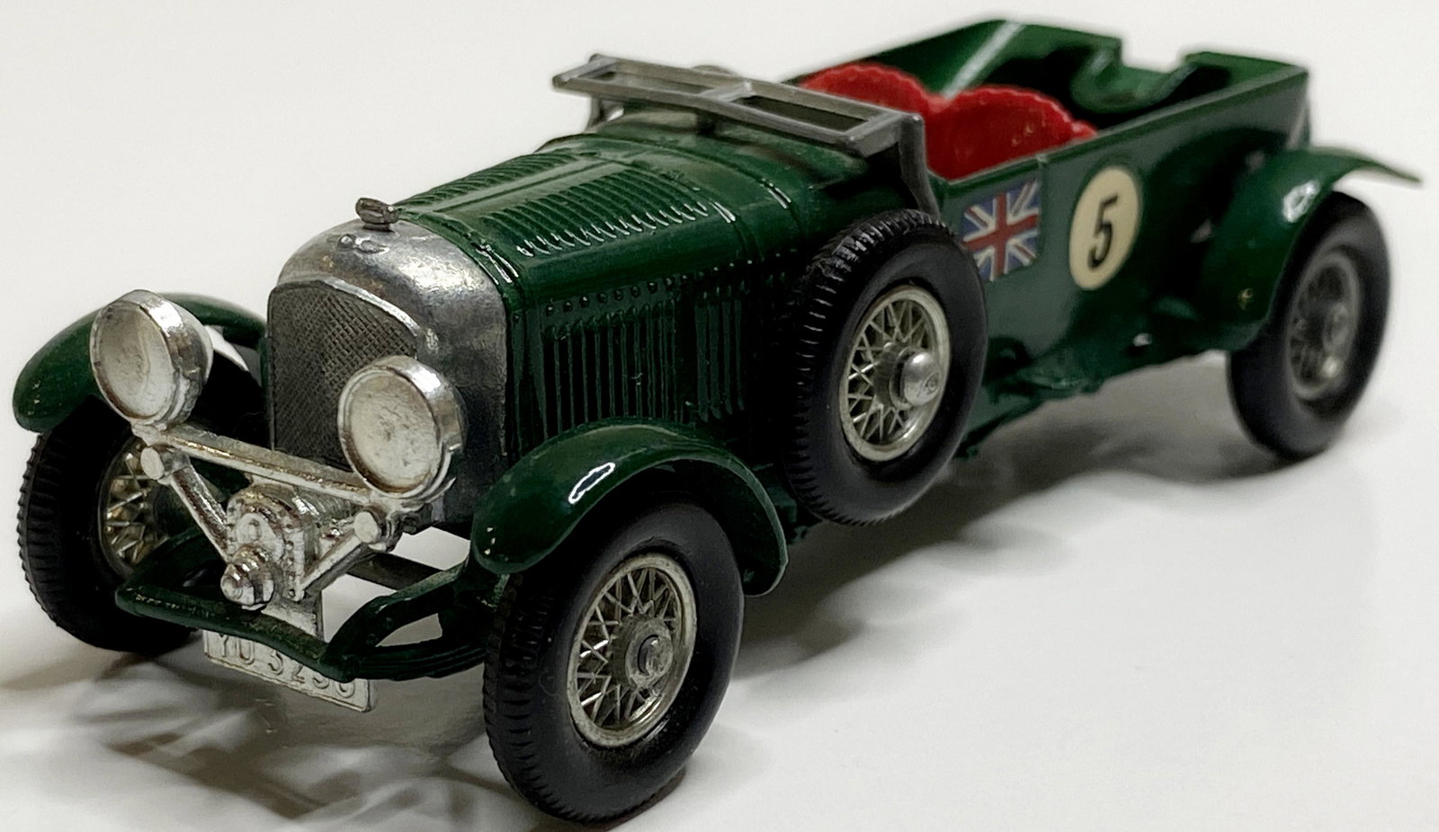 VINTAGE LESNEY MATCHBOX 1929 BENTLEY #5 (1 of 3)
