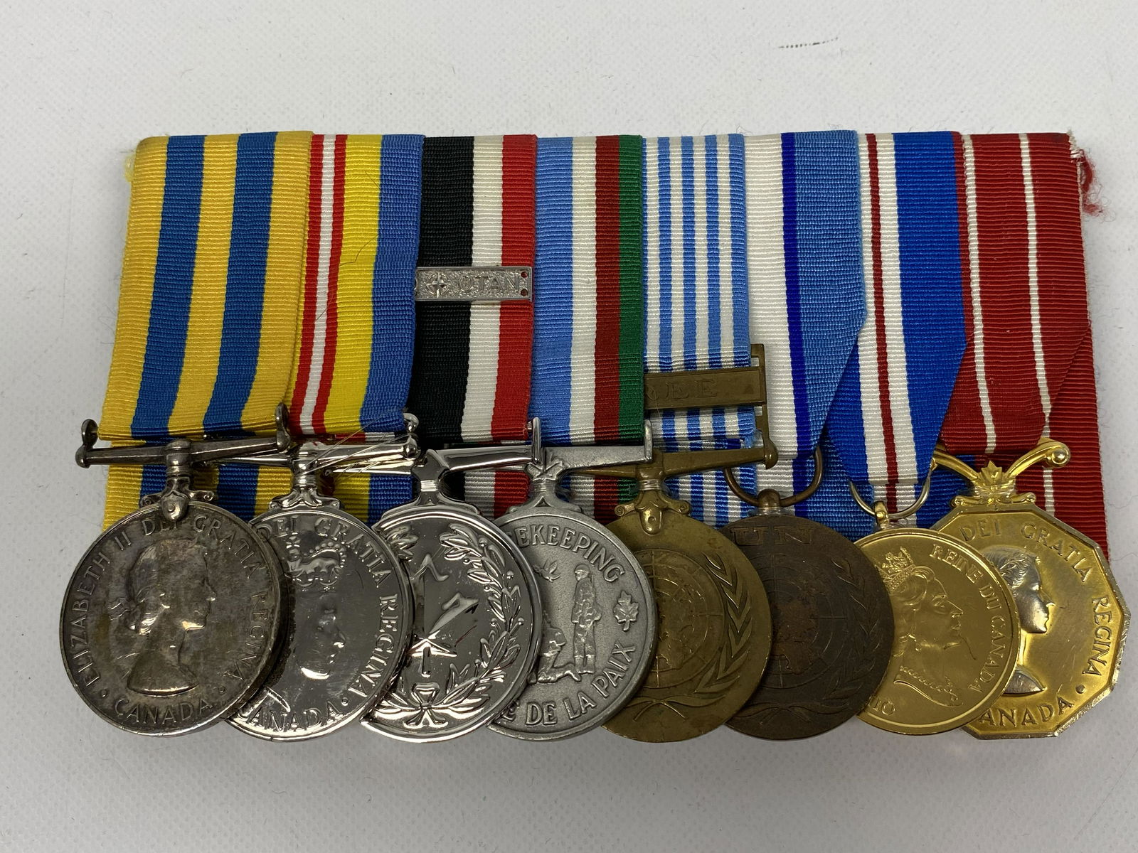 1950-53 KOREA CANADA MEDALS GROUP OF 8 (1 of 5)