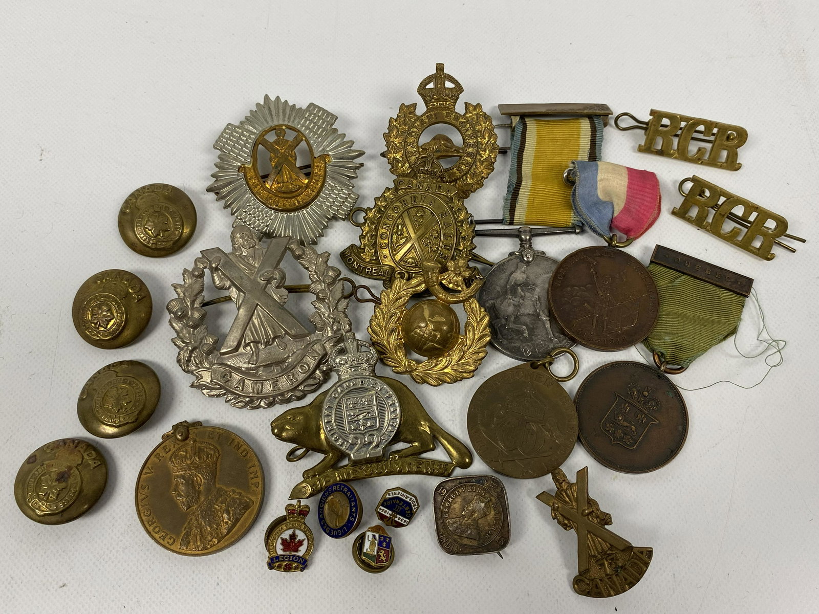 1914-18 WW1 CANADA MEDAL, BADGES & OTHERS LOT OF 21 (1 of 9)