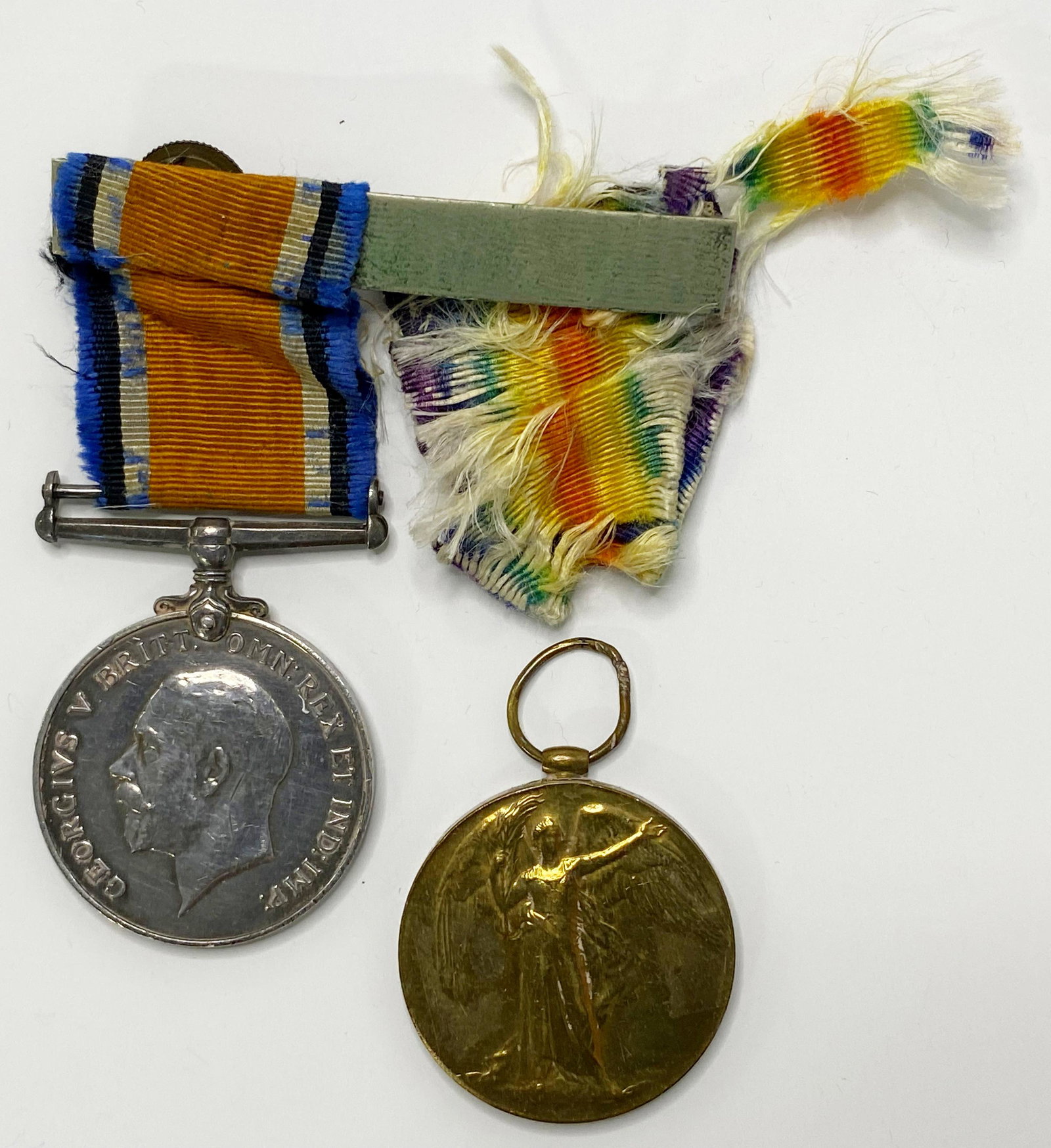 1914-18 WW1 CANADA MILITARY MEDALS PAIR: 1914-18 WW1 CANADA MILITARY MEDALS PAIR The items are pre-owned. Named: 725531 A.2. CPL. L. D. IRWIN. G.E. SHIPPING FEE CANADA 6,00$ USA 6,00$ Combined shipping is available for an extra fee, but only