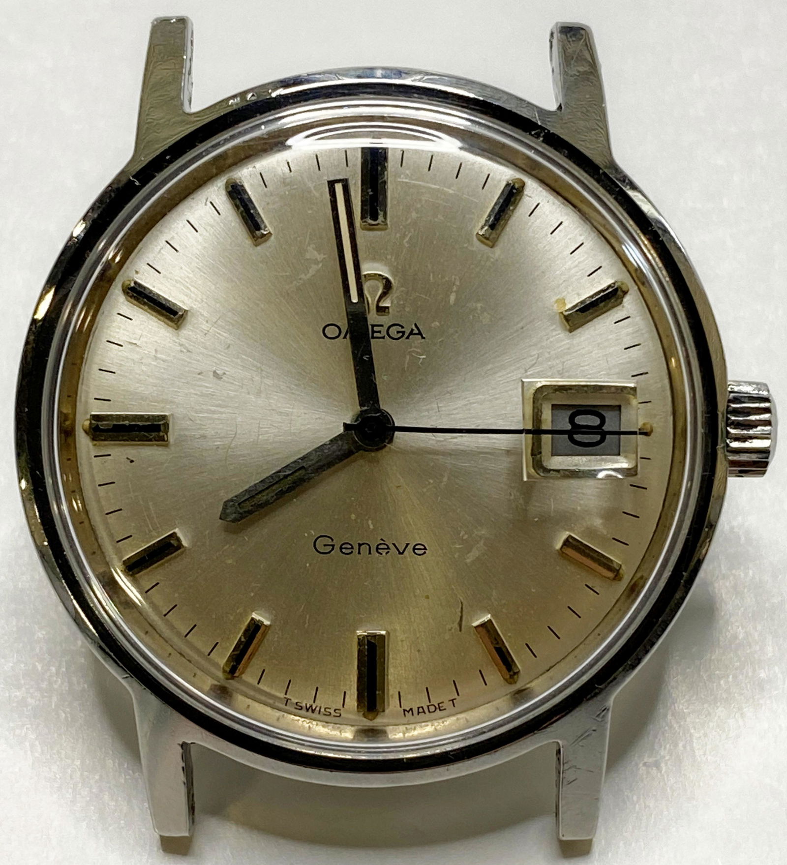 VINTAGE OMEGA WIND-UP MENâ€™S WATCH REF. 136.070 (1 of 6)