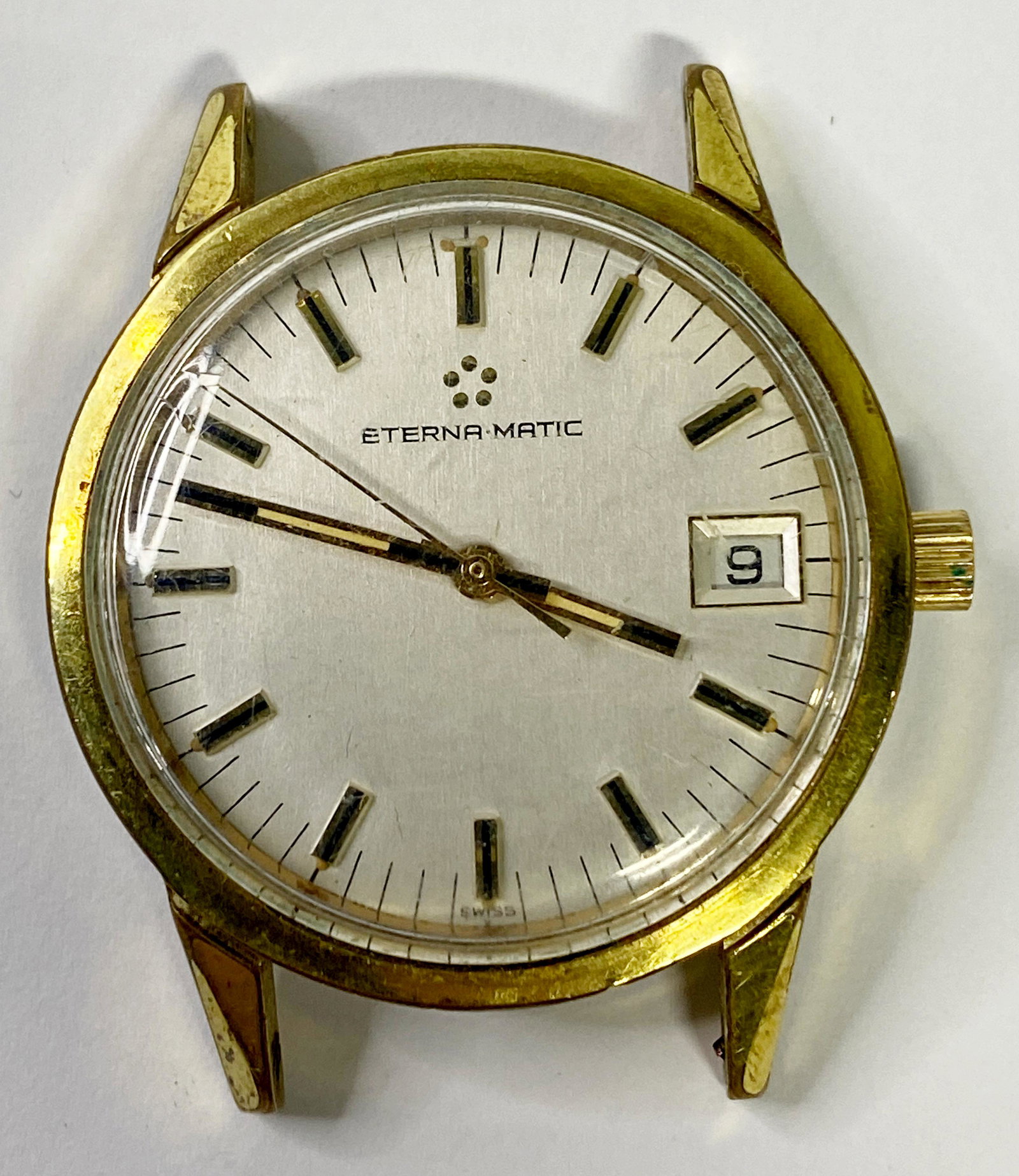 VINTAGE ETERNA-MATIC GOLD FILLED AUTOMATIC MENS WATCH: VINTAGE ETERNA-MATIC GOLD FILLED AUTOMATIC MENS WATCH The watch is pre-owned and runs. Diameter: 33 mm *We can't guarantee that the watch keeps accurate time, it wasn't tested long enough* SHIPPING FE