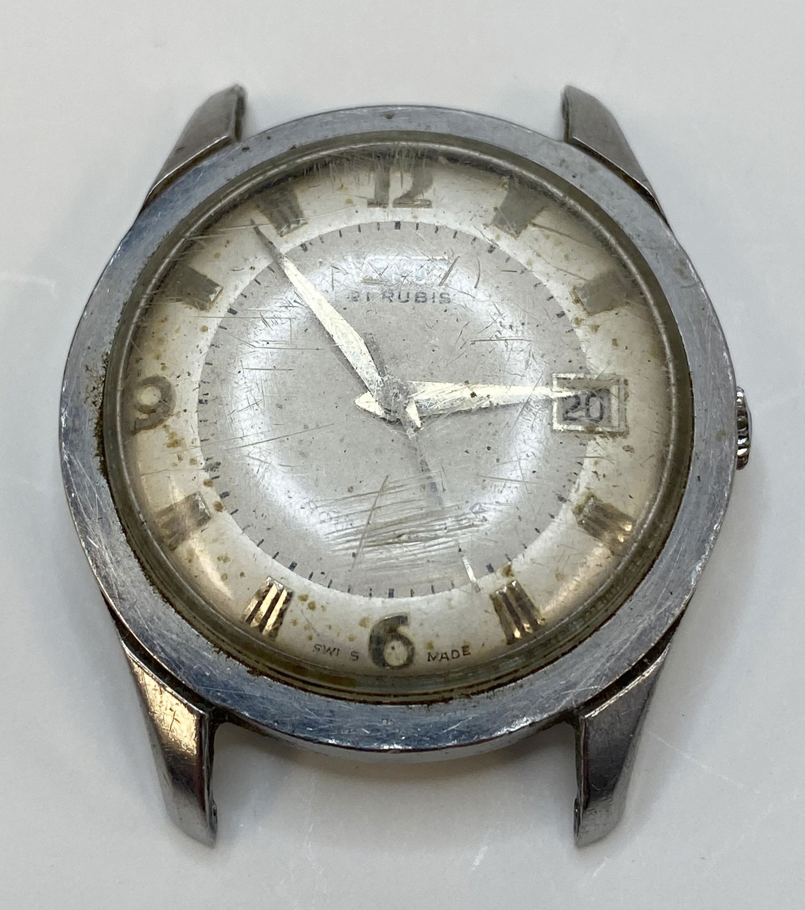 VINTAGE VENUS ROUTEMASTER AUTOMATIC MEN'S WATCH: VINTAGE VENUS ROUTEMASTER AUTOMATIC MEN'S WATCH The watch is pre-owned and doesn't run. Diameter: 35 mm SHIPPING FEE CANADA 15.00$ USA 20.00$ Combined shipping is available for an extra fee, but only