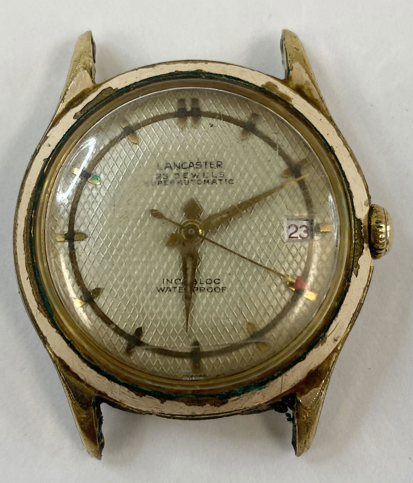 VINTAGE LANCASTER GOLD-FILLED AUTOMATIC MEN'S WATCH: VINTAGE LANCASTER GOLD-FILLED AUTOMATIC MEN'S WATCH The watch is pre-owned and runs. Diameter: 33 mm *We can't garantee that the watch keeps accurate time, it wasn't tested long enough* SHIPPING FEE C