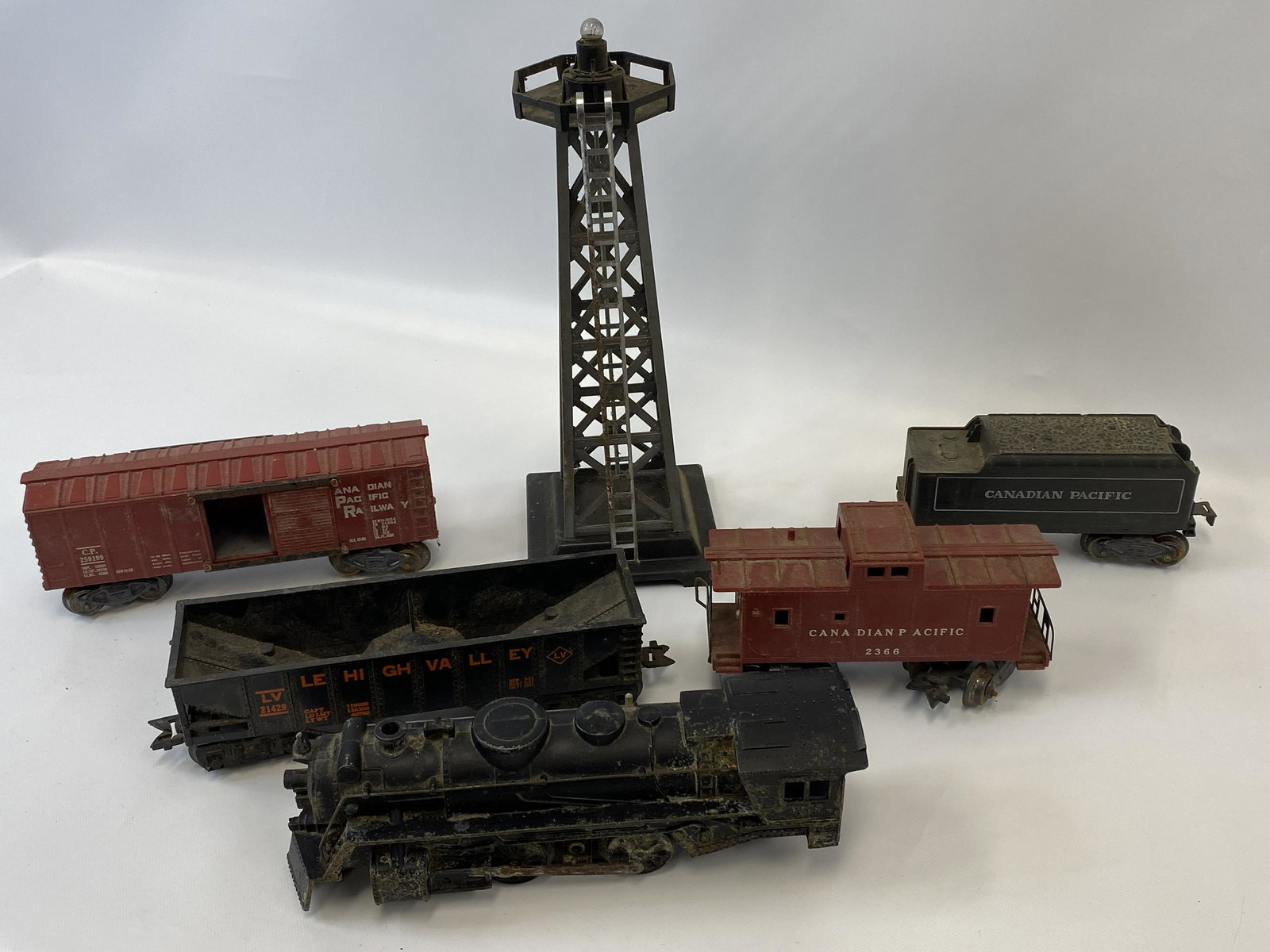 1950'S MARX ELECTRIC TRAIN SET (1 of 15)