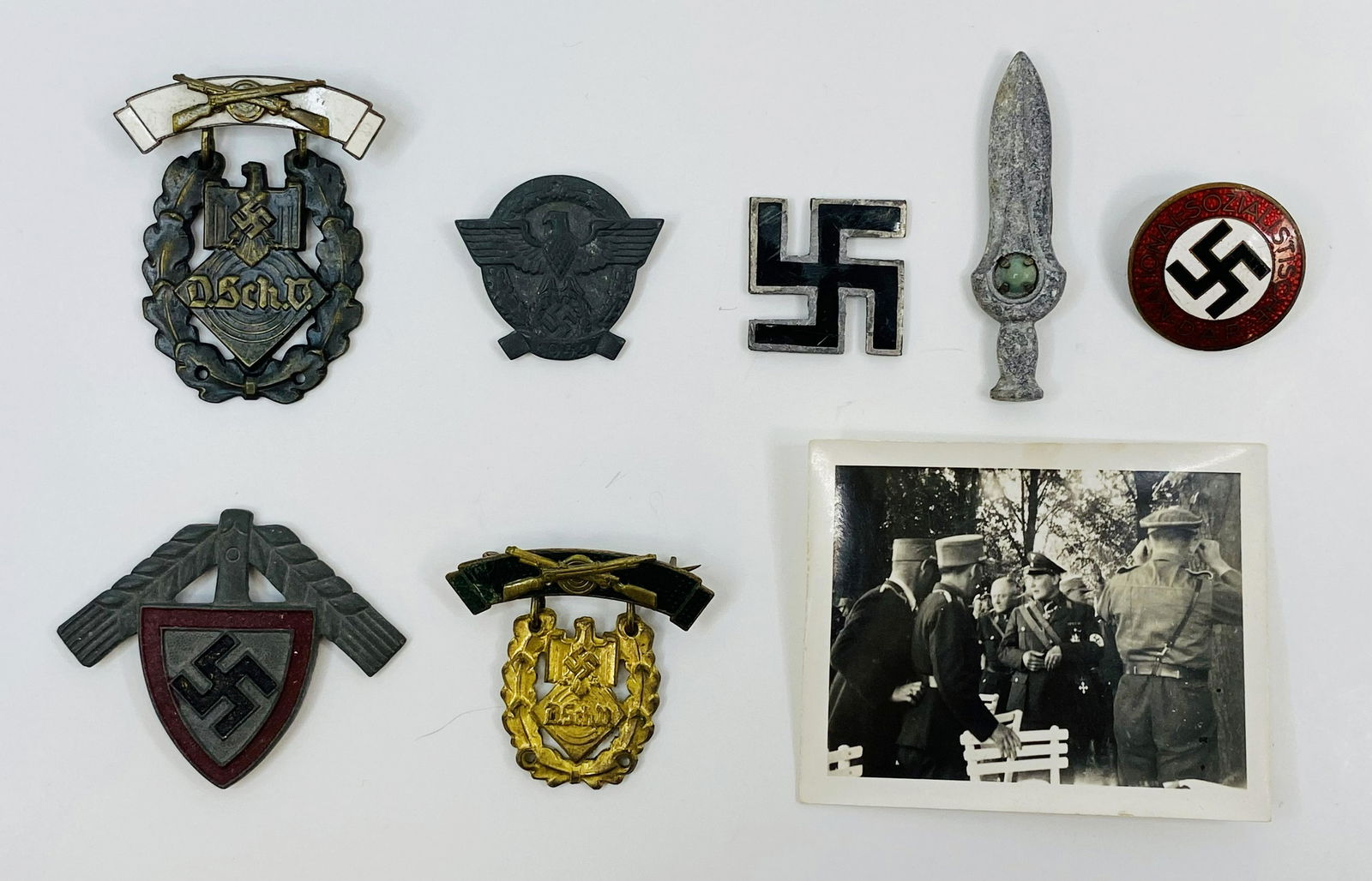 1939-45 WW2 GERMAN BADGES LOT OF 8 (1 of 17)