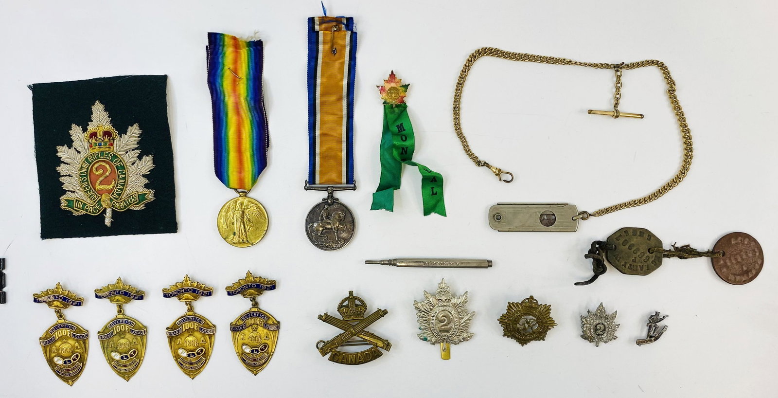 1914-18 WW1 CANADA MEDALS, BADGES & OTHERS LOT 15: 1914-18 WW1 CANADA MEDALS, BADGES & OTHERS LOT 15 CONDITION : pre-owned MEDAL NAMED : 669907 A.L. CPL W.R. MC LARTY C.M.G. BDE SHIPPING FEE CANADA 10.00$ USA 15.00$ Combined shipping is available for 