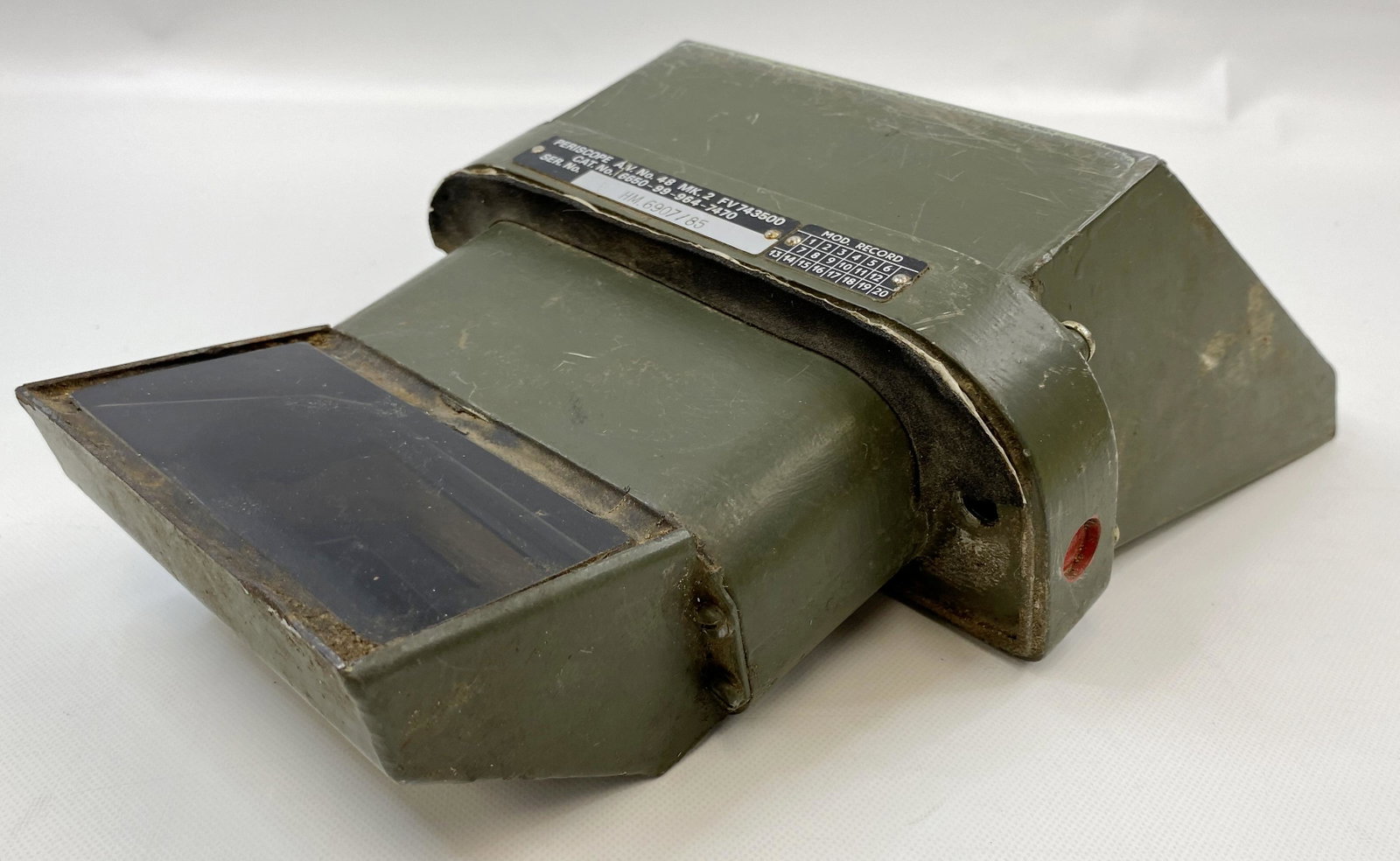1939-45 ARMY ARMOURED TANK PERISCOPE: 1939-45 ARMY ARMOURED TANK PERISCOPE Condition: Pre-Owned. SHIPPING FEE CANADA 25.00$ USA 30.00$ Combined shipping is available for an extra fee, but only on items won on the same date. *All prices ar
