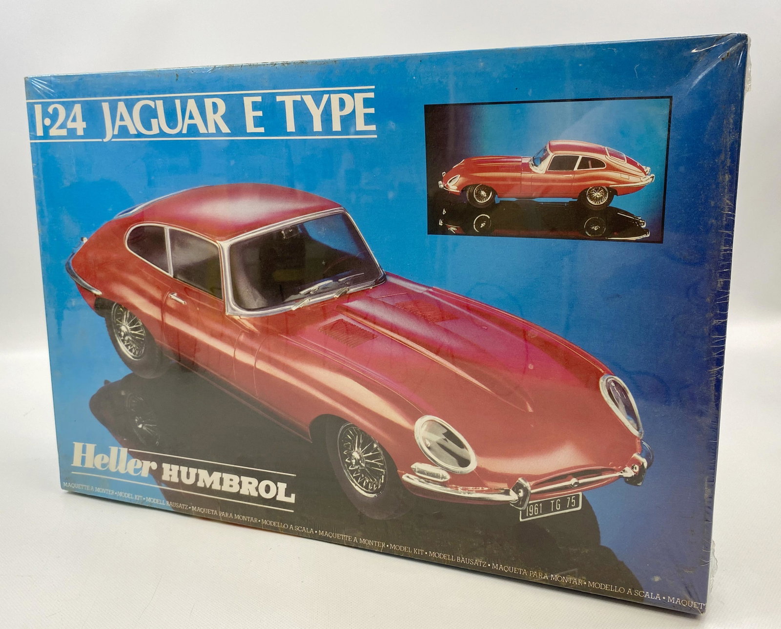 1970'S HELLER 1-24 JAGUAR E TYPE MODEL KIT: 1939-45 WW2 GERMAN WAFFEN SS PATCH Condition: MINT IN BOX NEVER BEEN OPEN SHIPPING FEE CANADA 20.00$ USA 25.00$ Combined shipping is available for an extra fee, but only on items won on the same date.