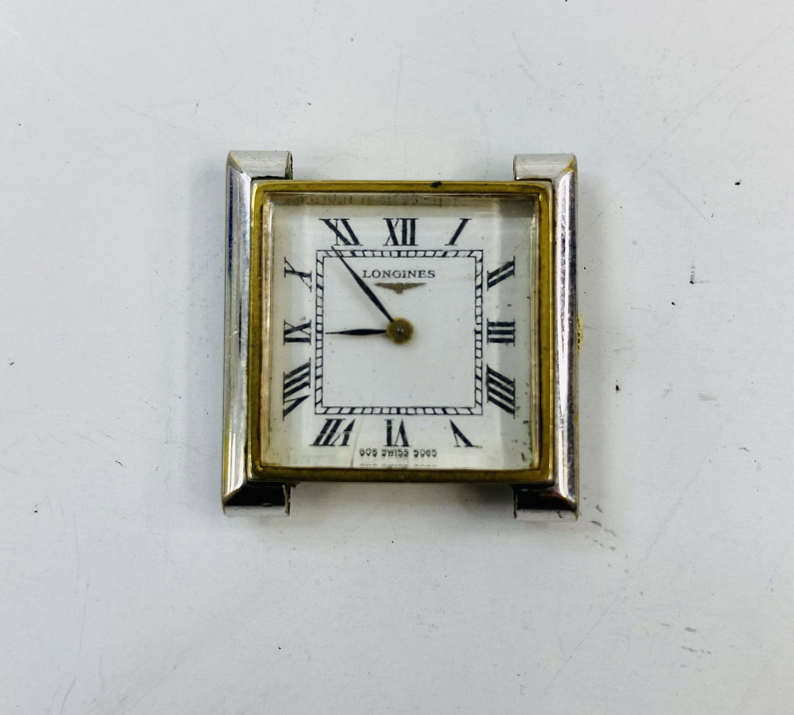 VINTAGE LONGINES GOLD FILLED WIND-UP MEN'S WATCH: VINTAGE LONGINES GOLD FILLED WIND-UP MEN'S WATCH CONDITION : PRE-OWNED RUN DIAMETER: 26MM SHIPPING FEE CANADA 10.00$ USA 15.00$ Combined shipping is available for an extra fee, but only on items won o