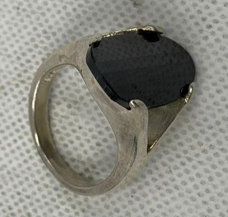 VINTAGE STERLING SILVER NUGGET RING BLACK STONE (1 of 4)