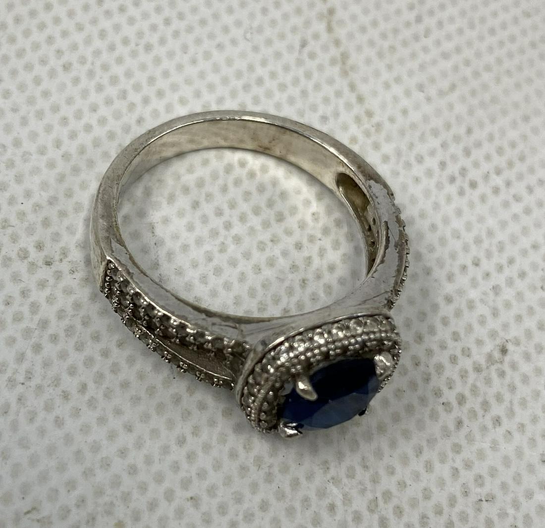 VINTAGE STERLING SILVER HALO RING DARK BLUE STONE (1 of 3)