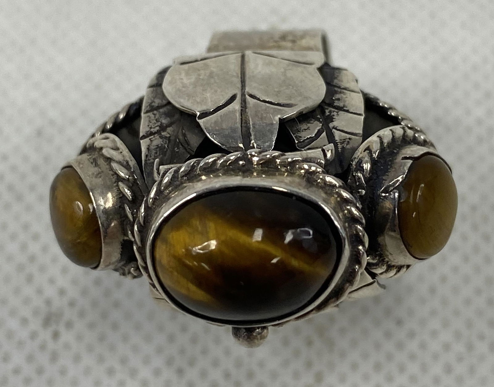 VINTAGE STERLING SILVER CLUSTER RING 3 TIGER'S EYES (1 of 3)