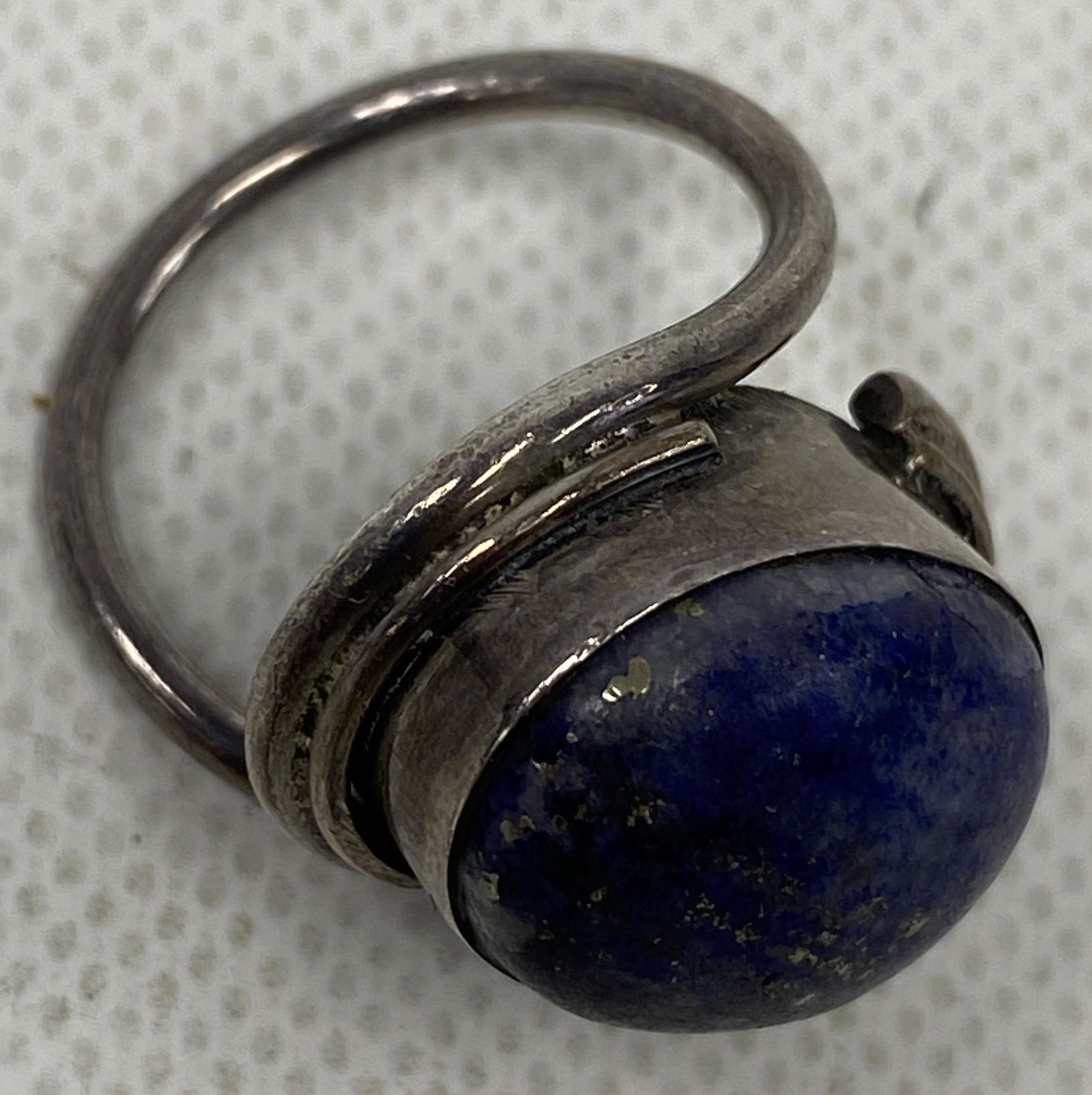 ANTIQUE STERLING SILVER COCKTAIL RING DARK BLUE STONE (1 of 4)