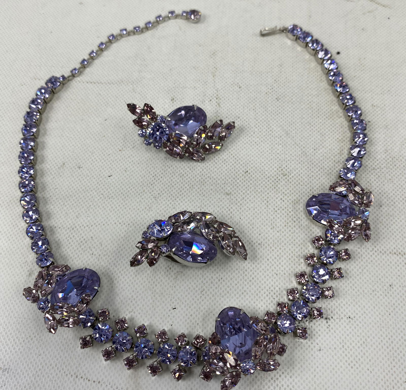 VINTAGE SHERMAN RHINESTONES NECKLACE & EARRINGS SET (1 of 6)