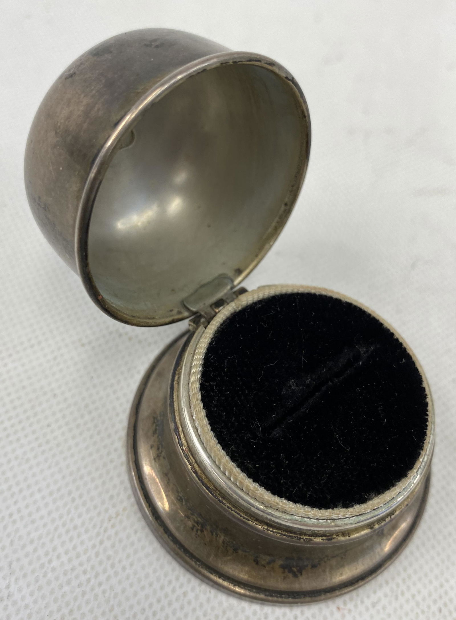 VINTAGE STERLING SILVER RING BOX (1 of 3)
